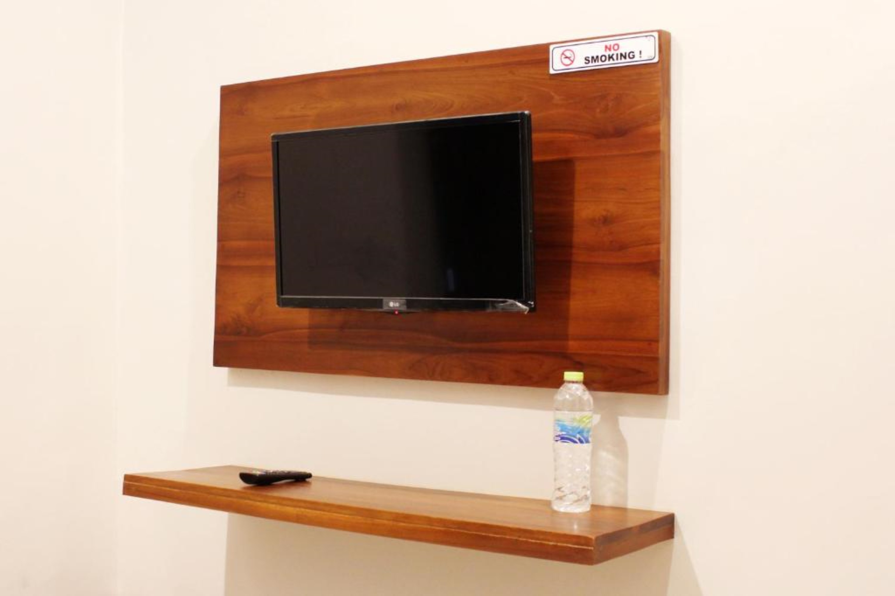 Single with Shared Bathroom