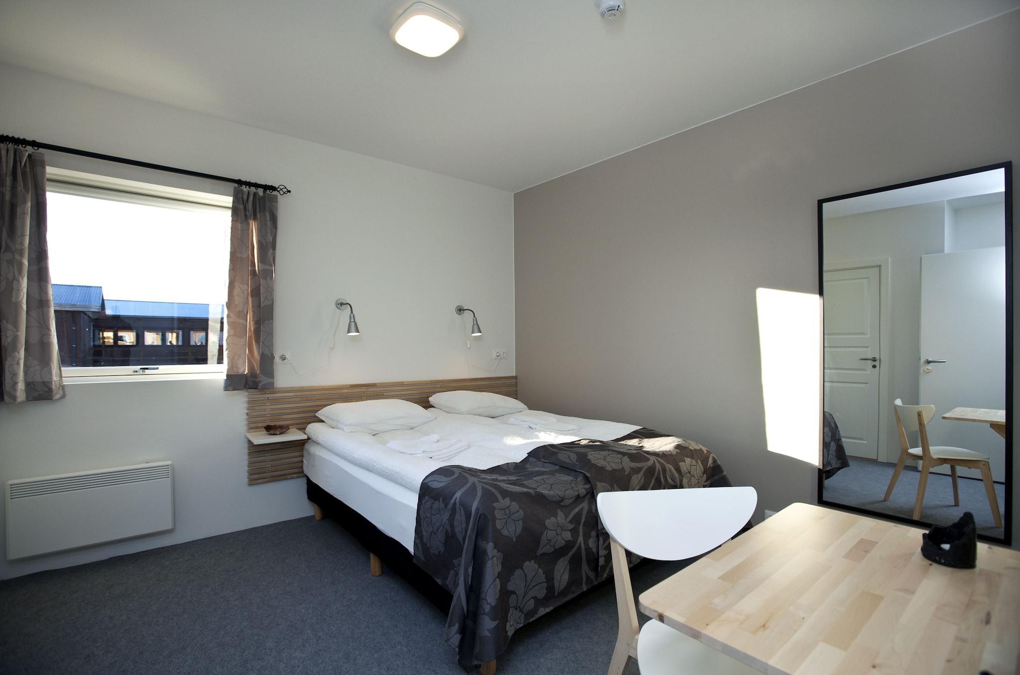 Double Accessible-queen Size Bed