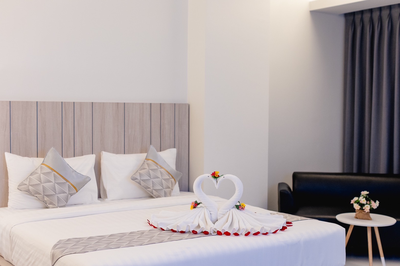 Triple King Size Bed