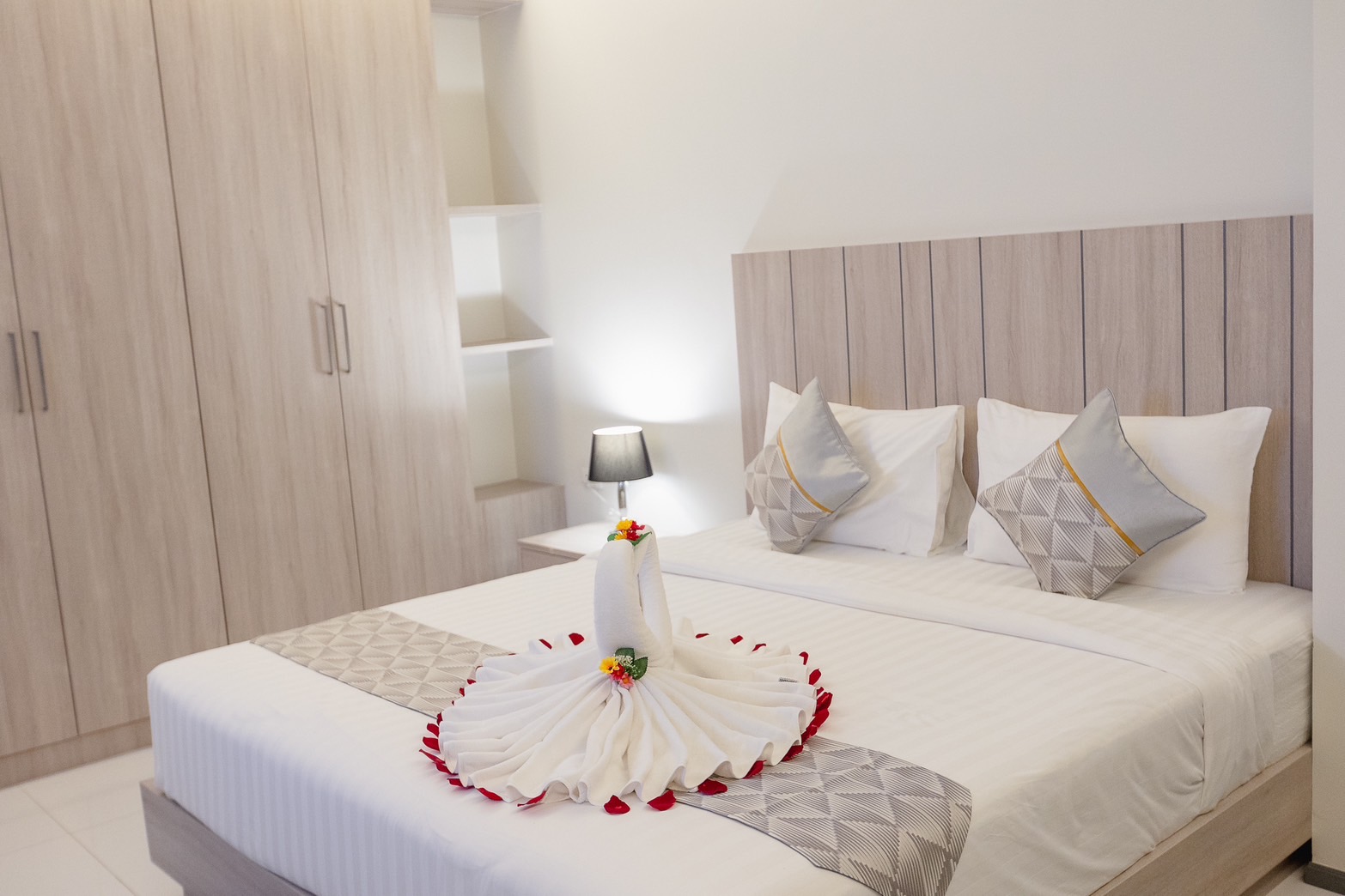 Triple King Size Bed