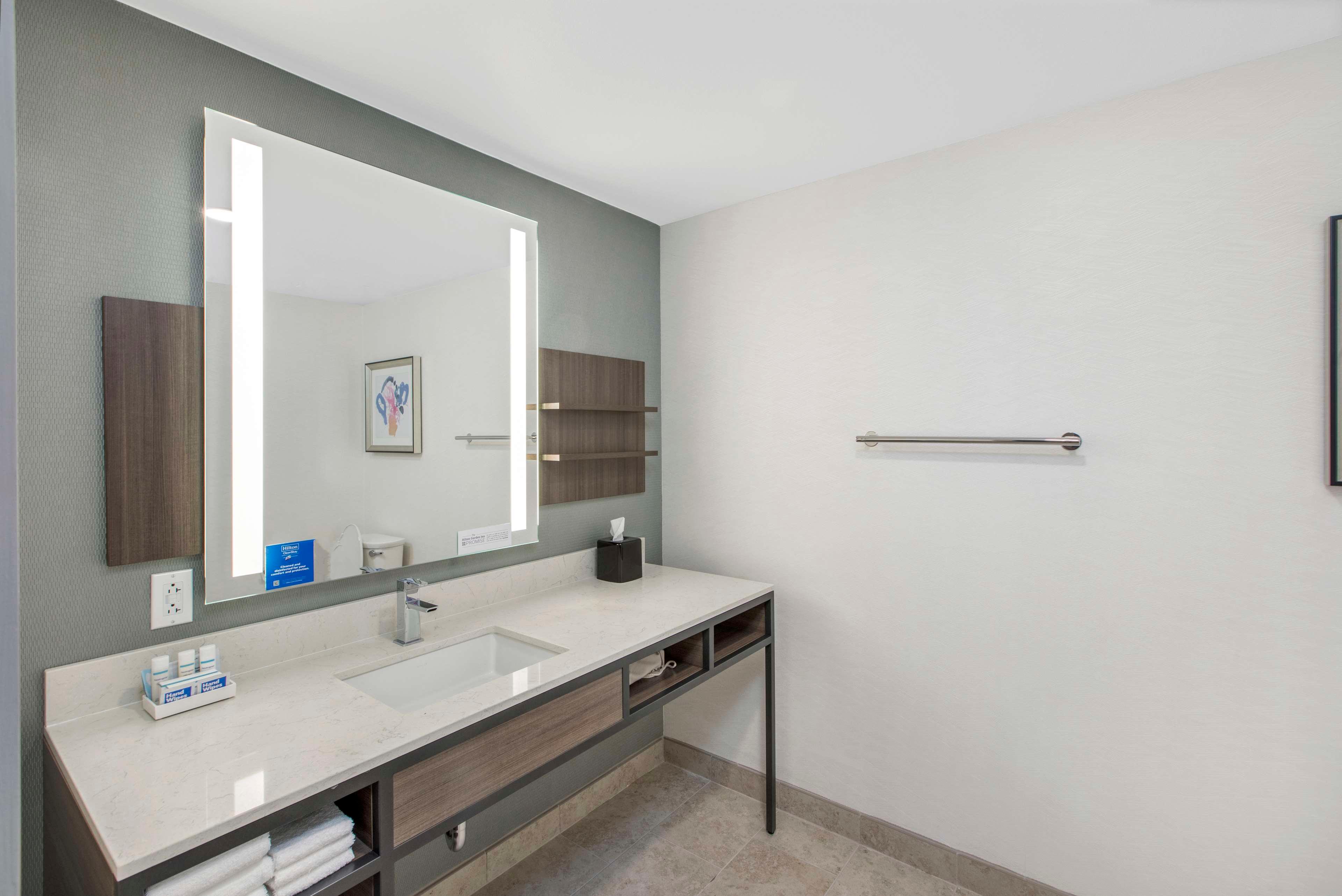 Double King Bed Non Smoking