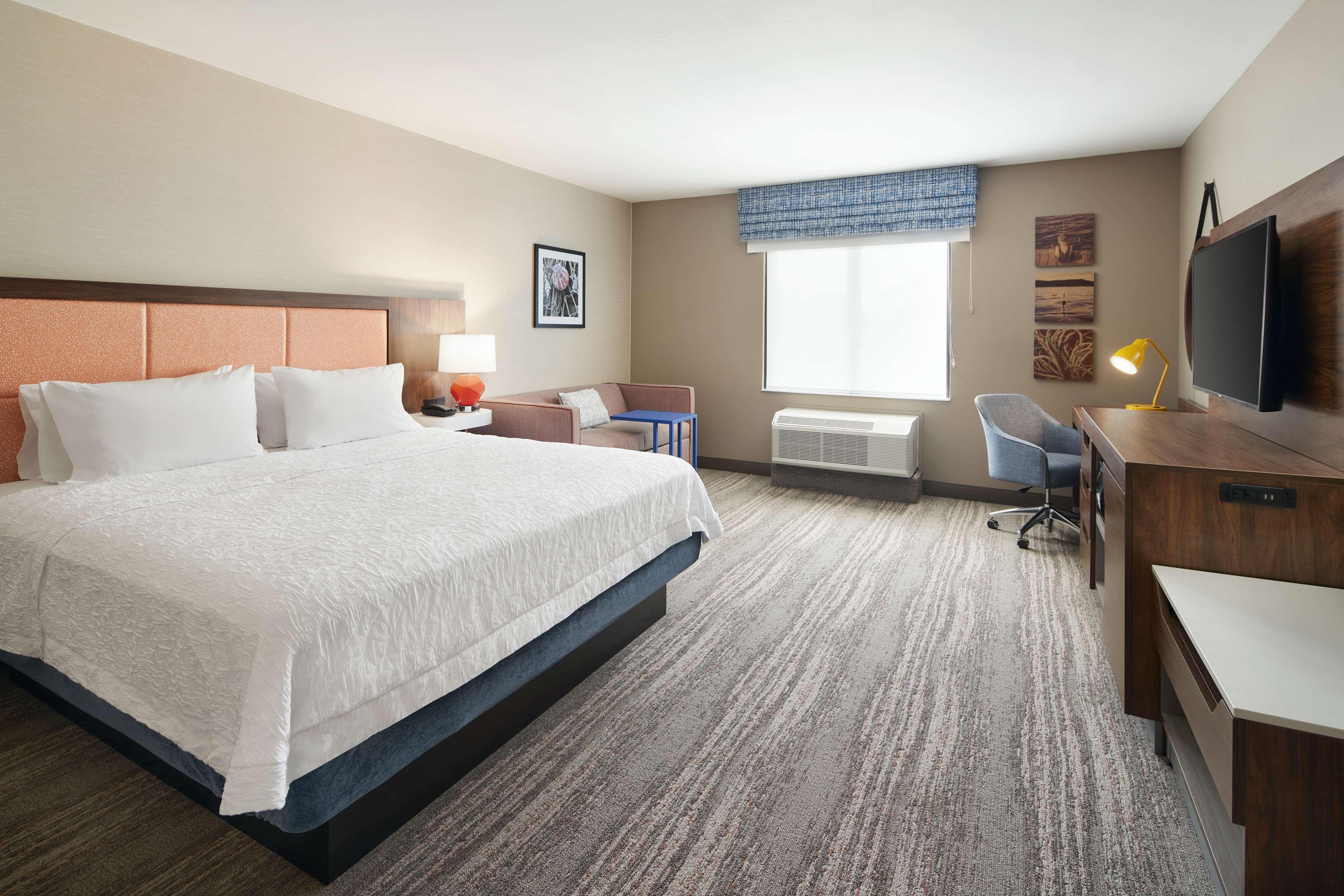 Studio King Size Bed