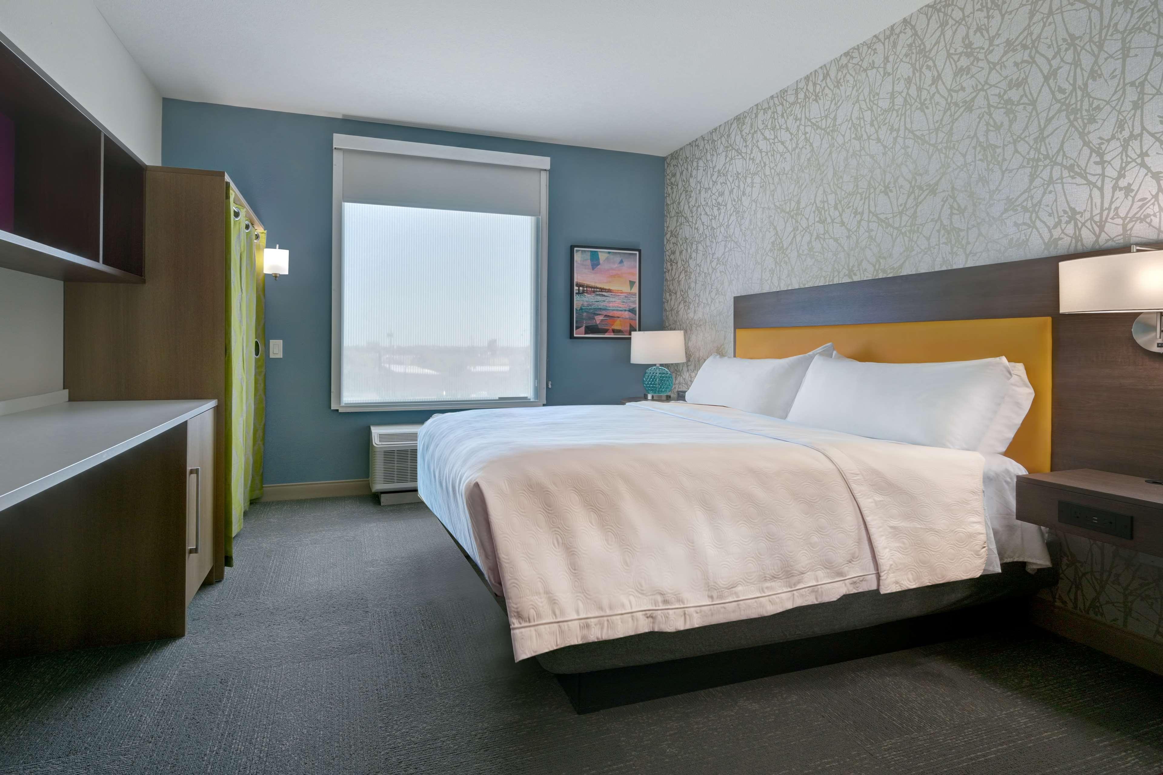 Studio King Size Bed