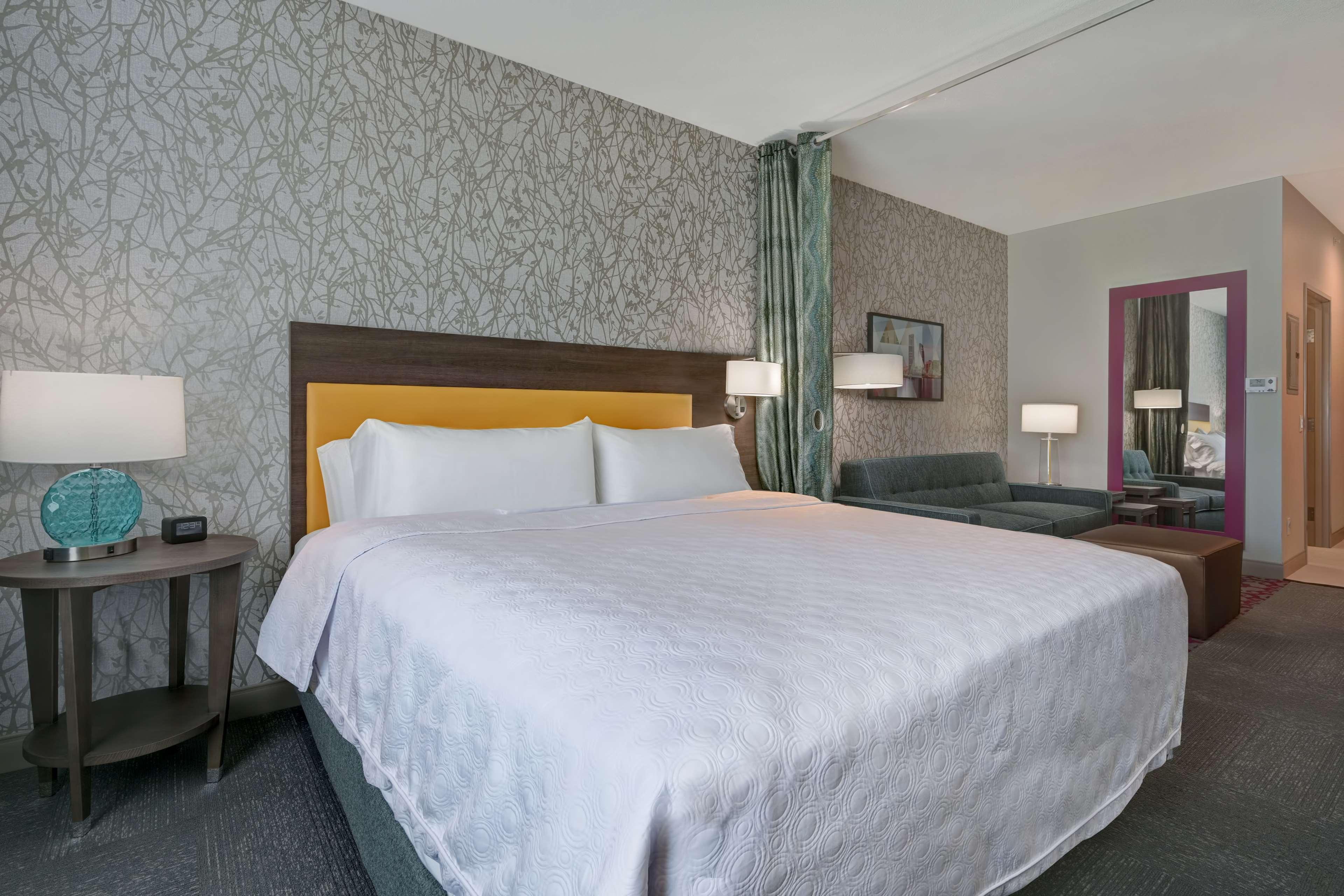 Studio King Size Bed