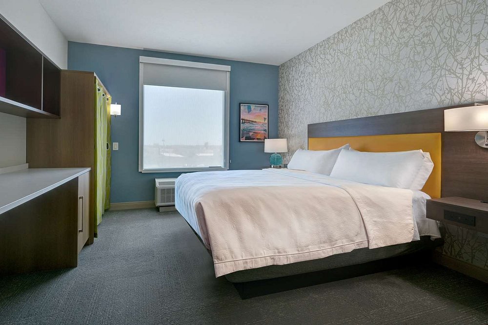 Studio King Size Bed