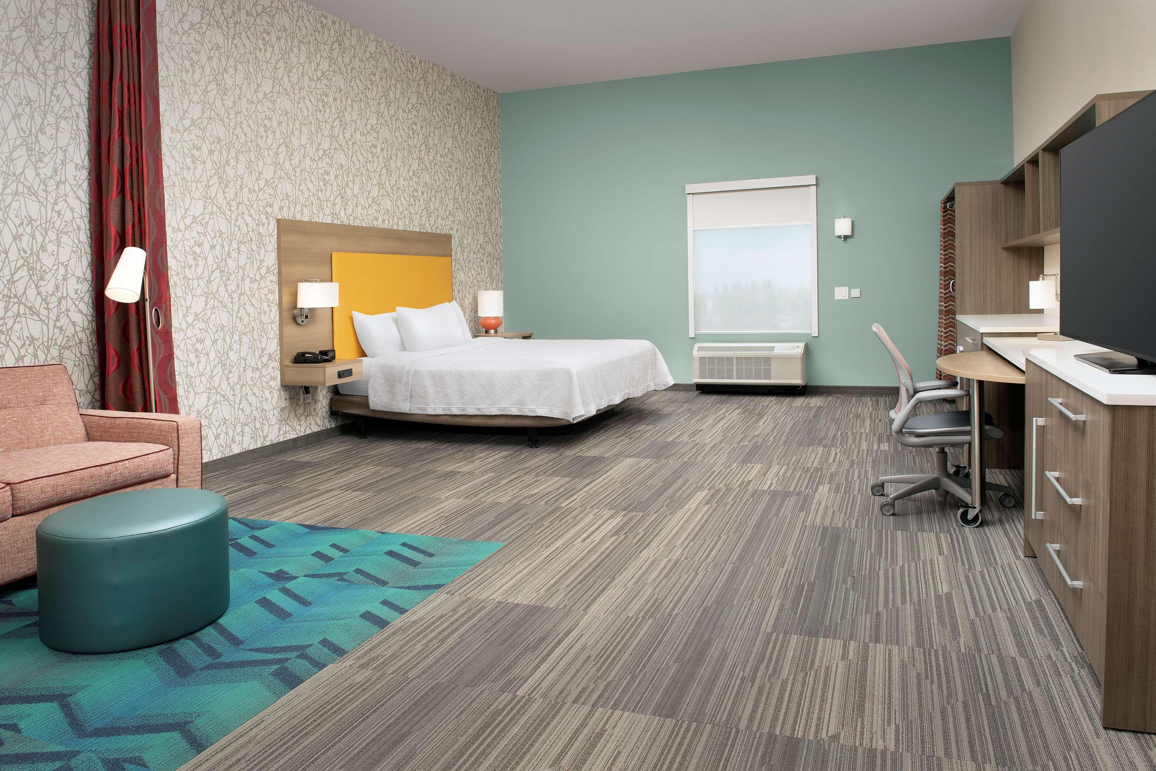 Studio King Size Bed