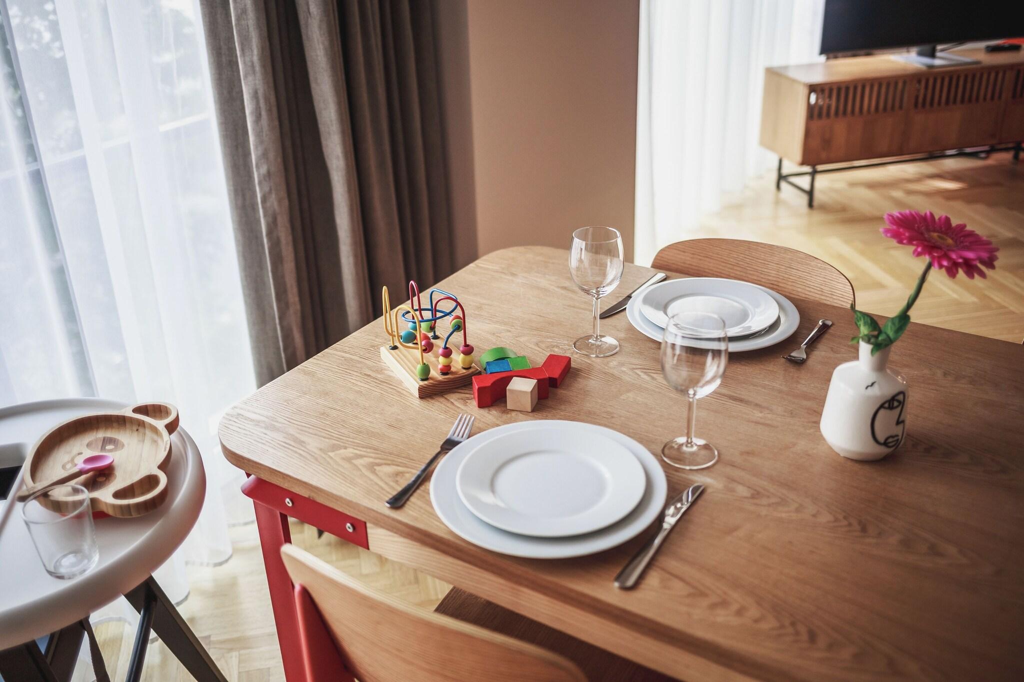 Apartment King Size Bed