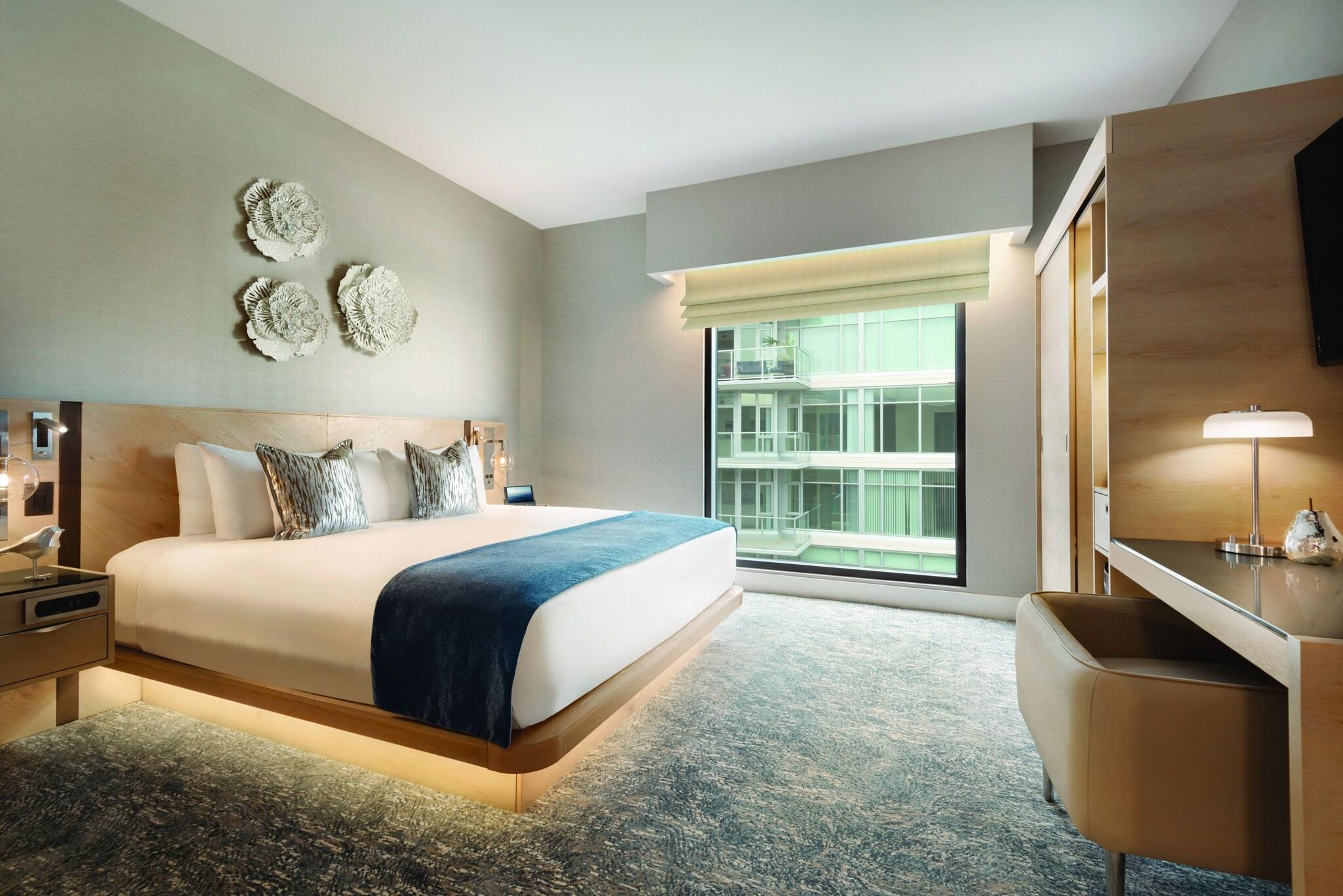 Double Deluxe Queen Bed