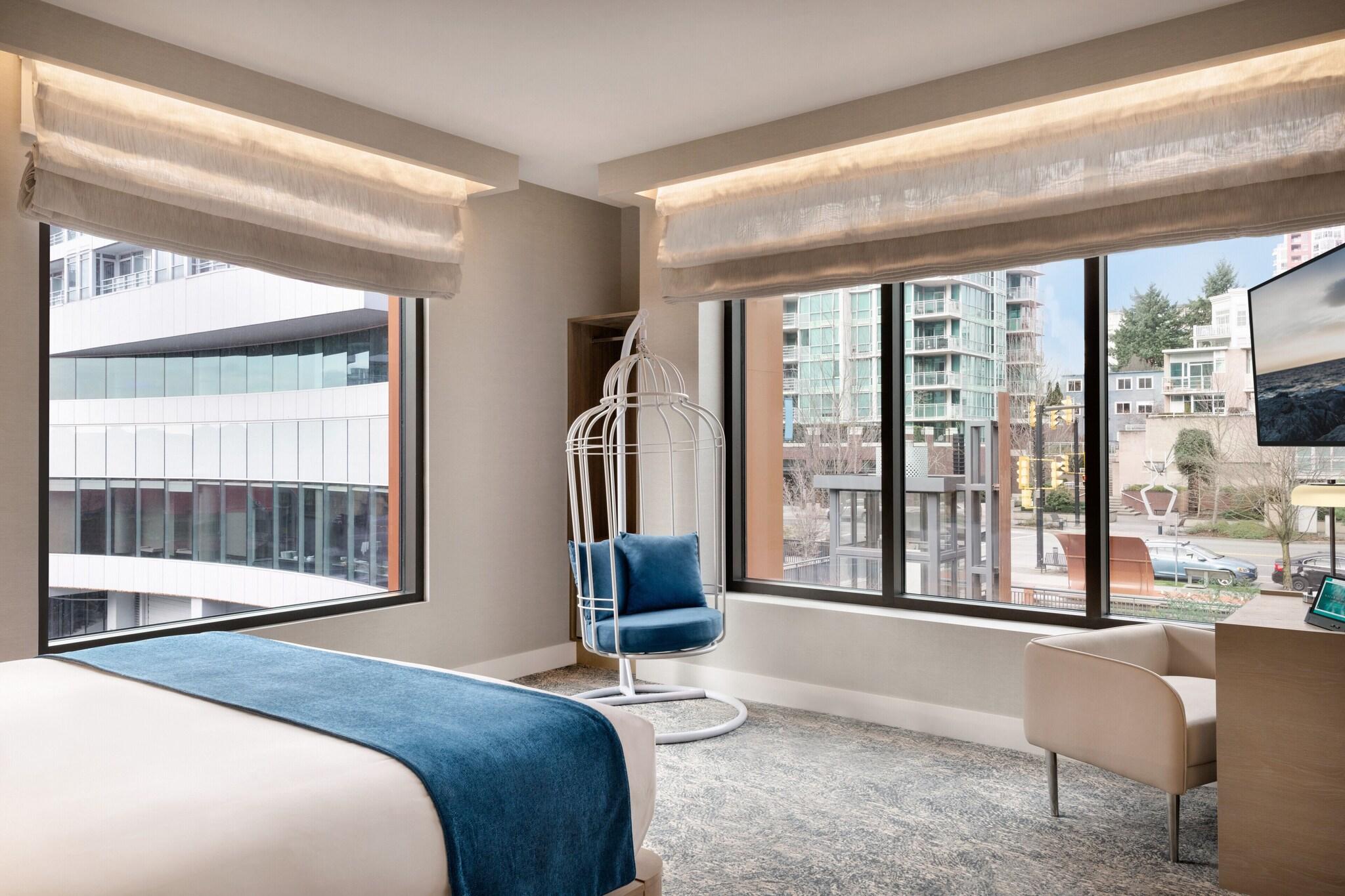 Double Deluxe King Bed