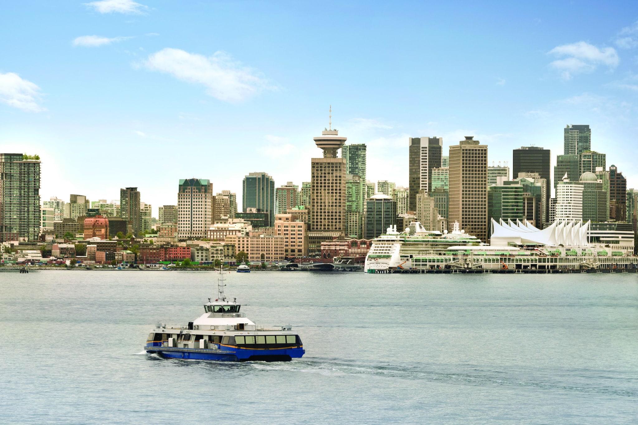 Suite Ocean View King Bed