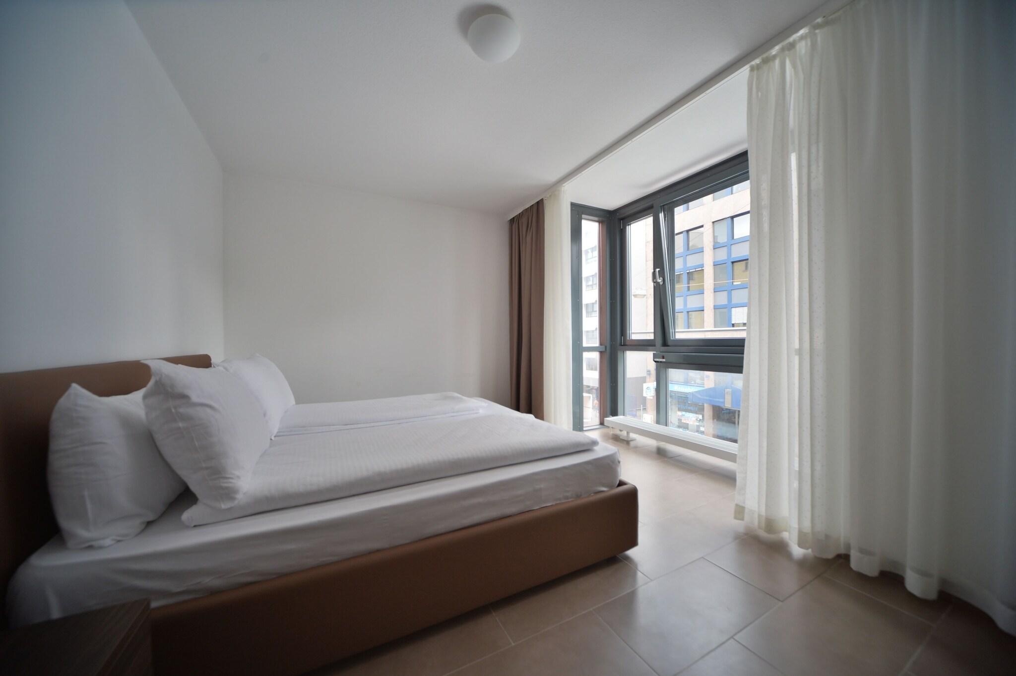 Apartment Deluxe Queen Bed