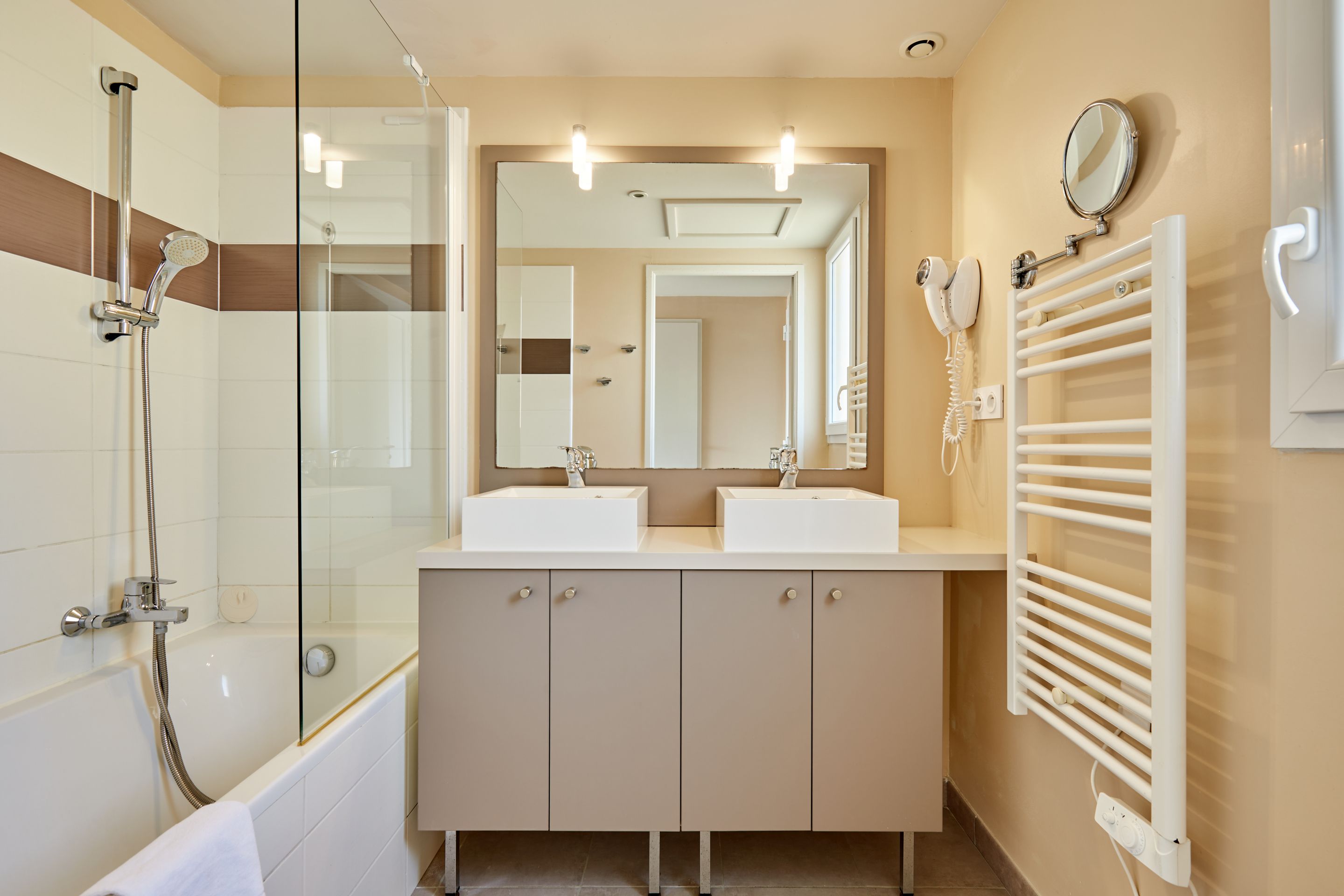 Apartment Capacity 8 Two Bedrooms