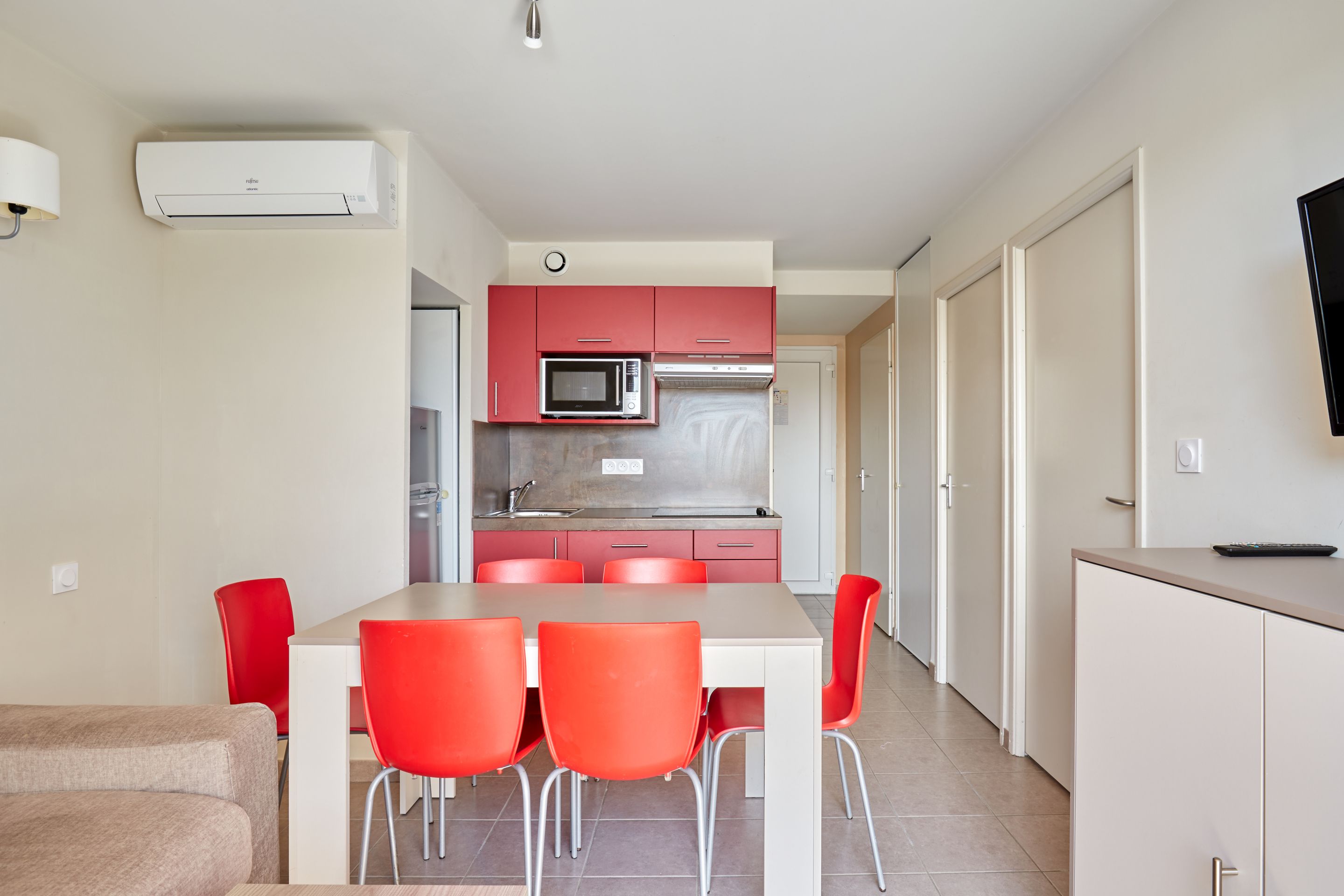 Apartment Capacity 6 Two Bedrooms