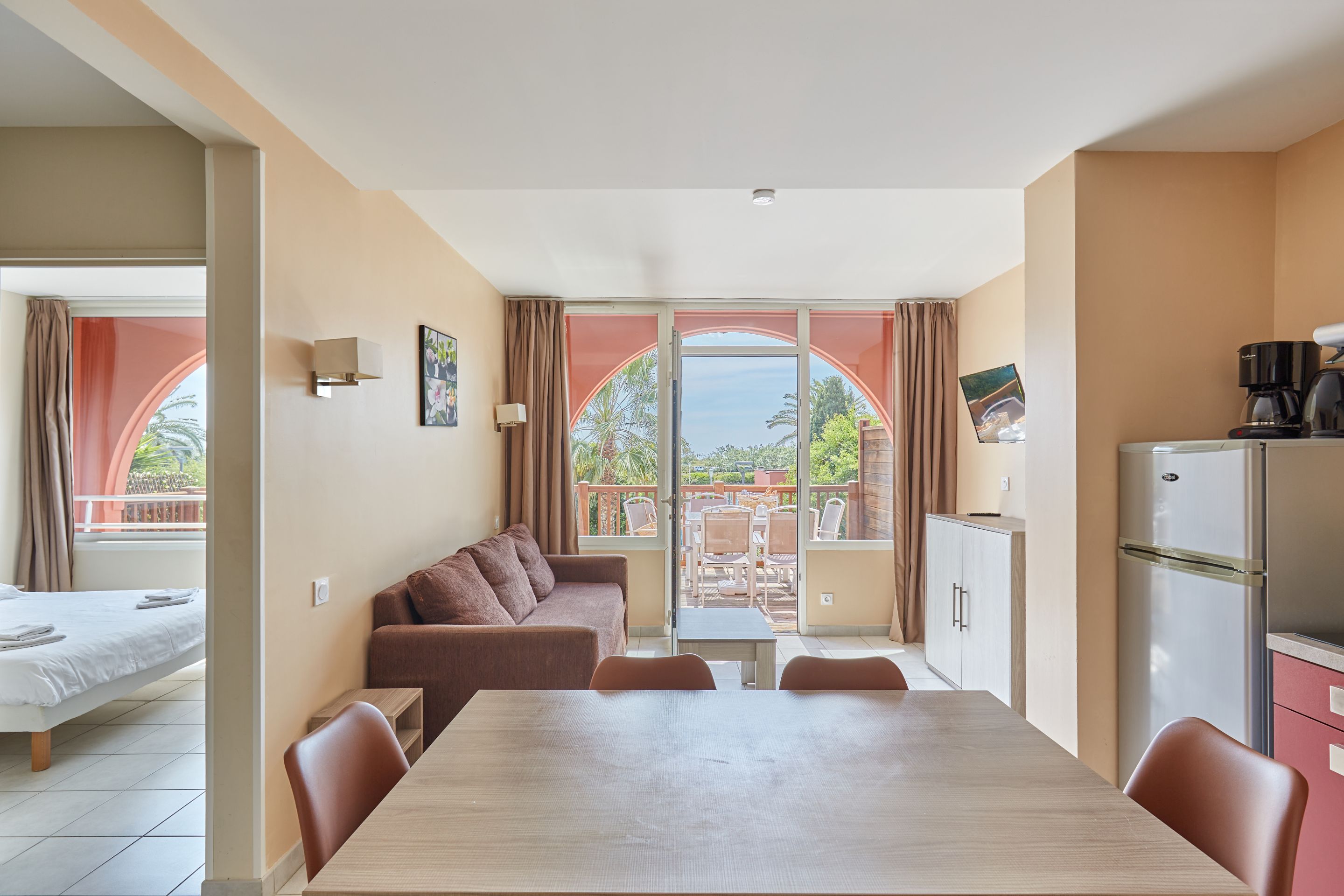 Apartment Capacity 6