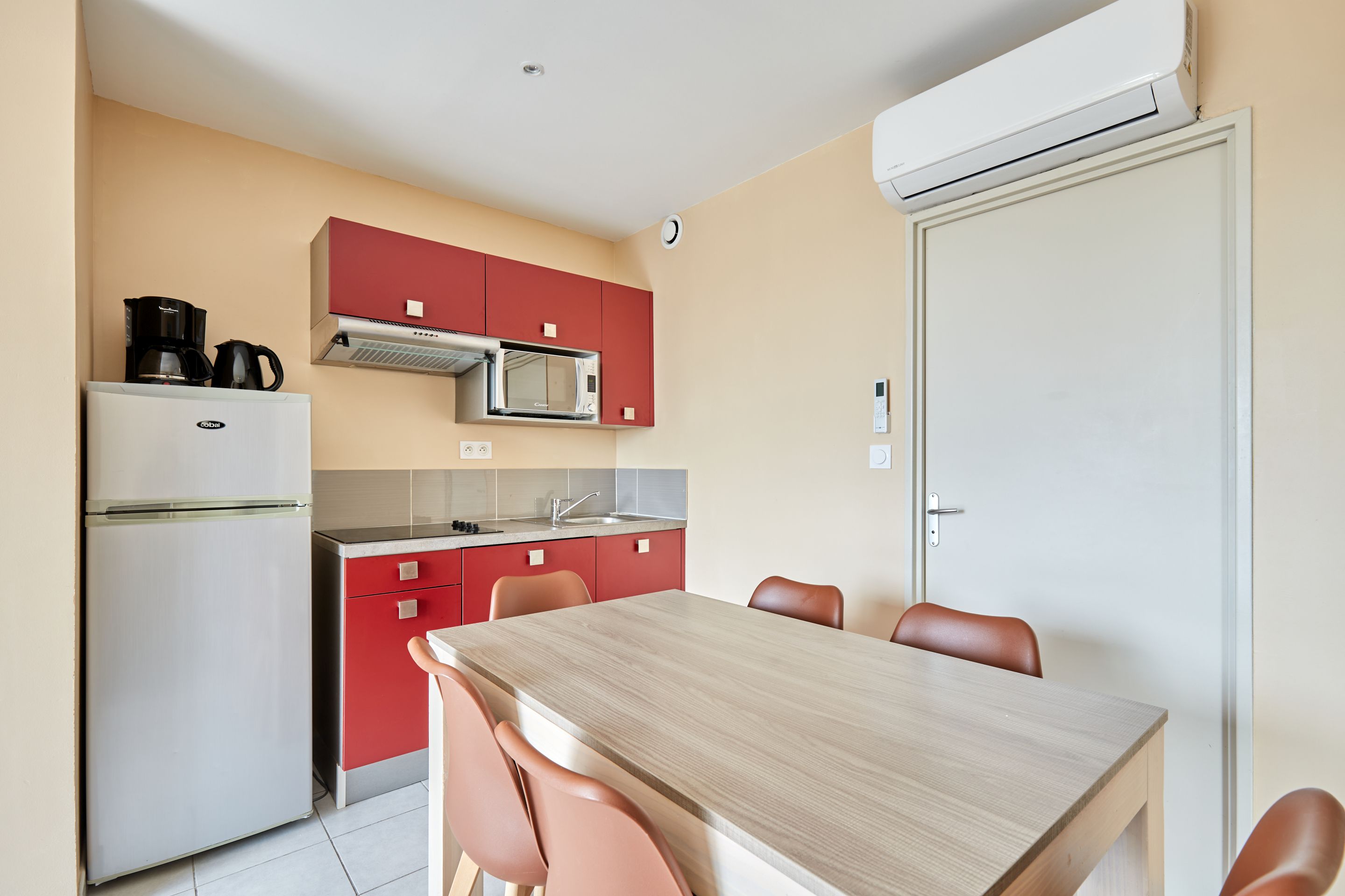 Apartment Capacity 6