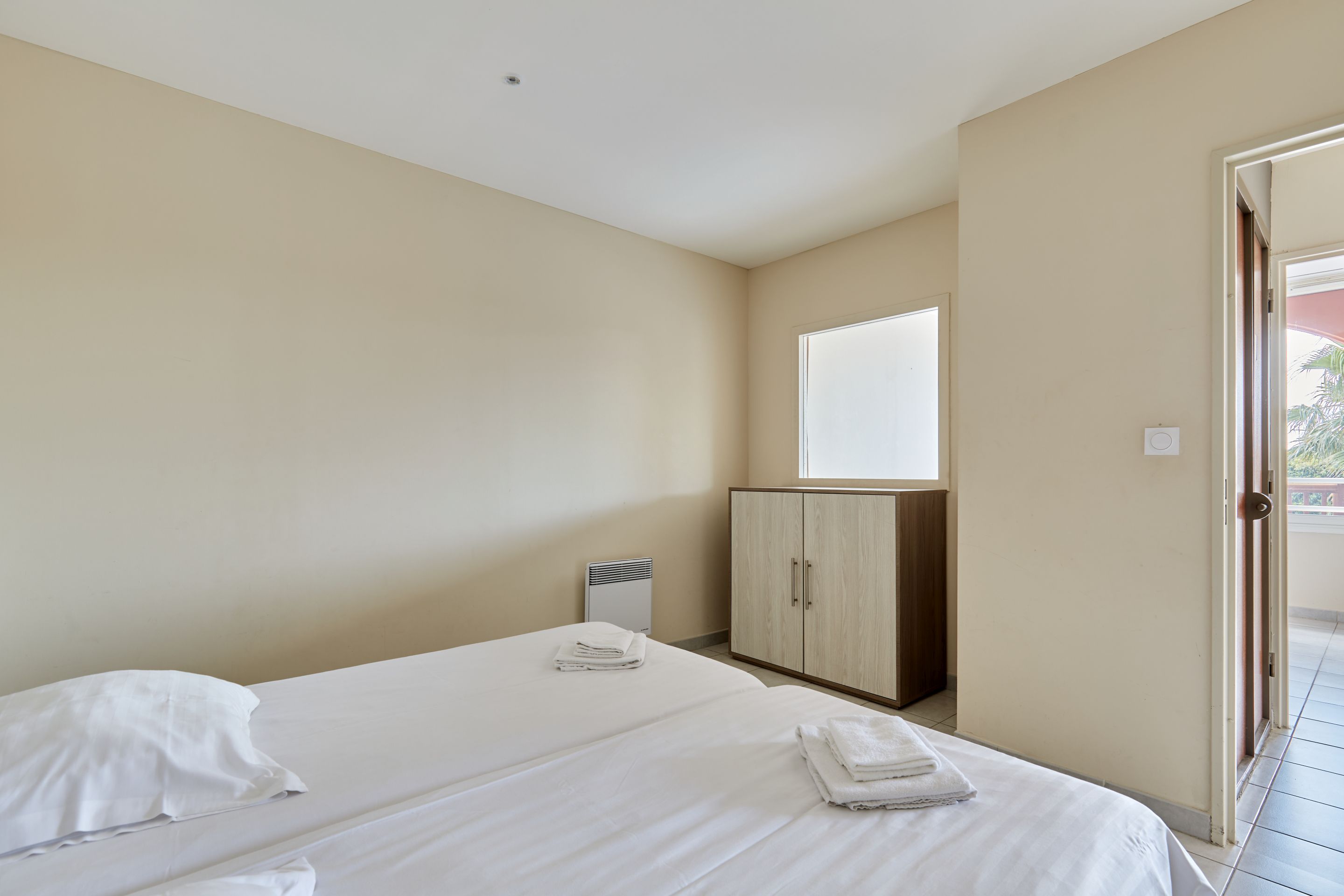 Apartment Capacity 6