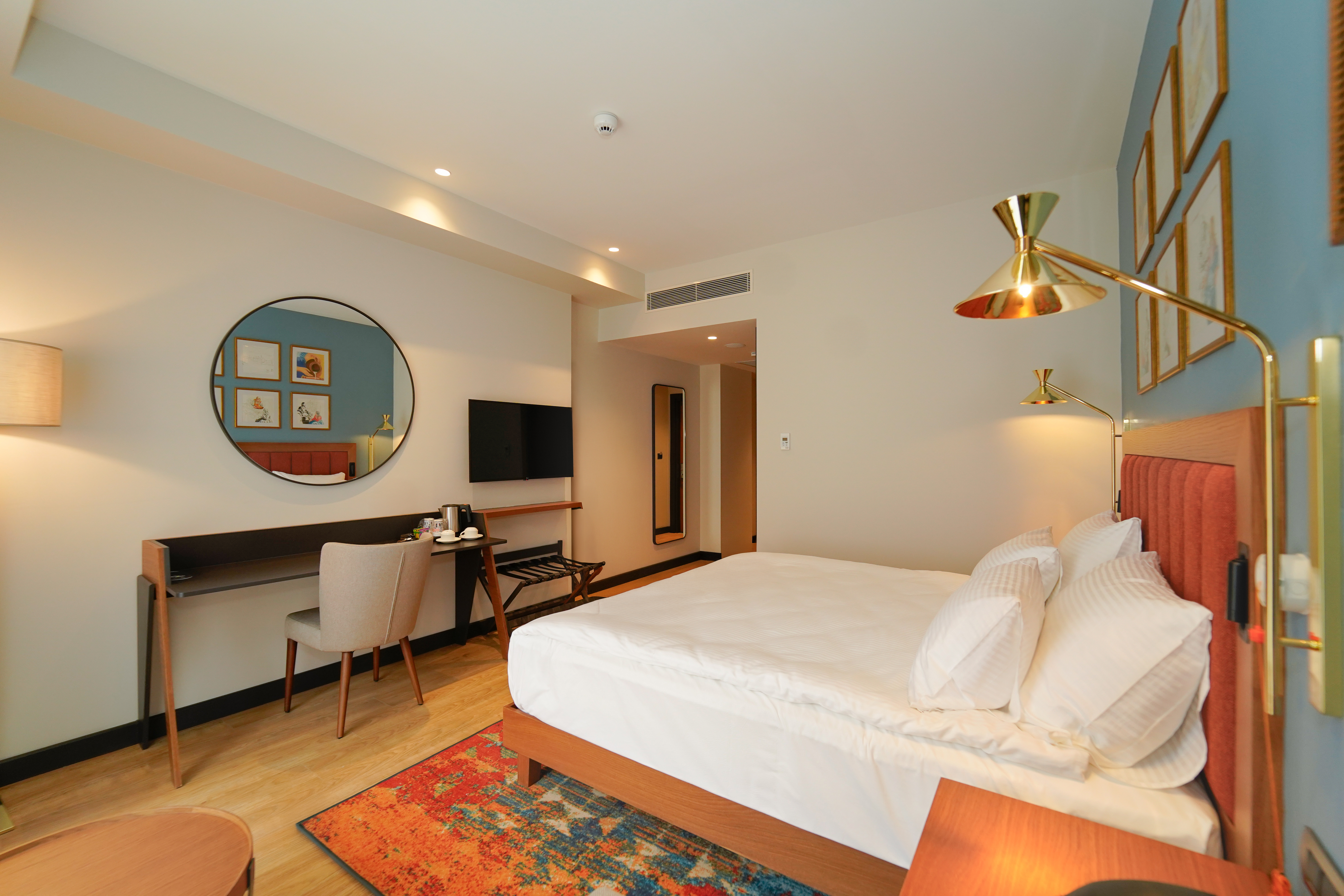 Double Deluxe Side Sea View