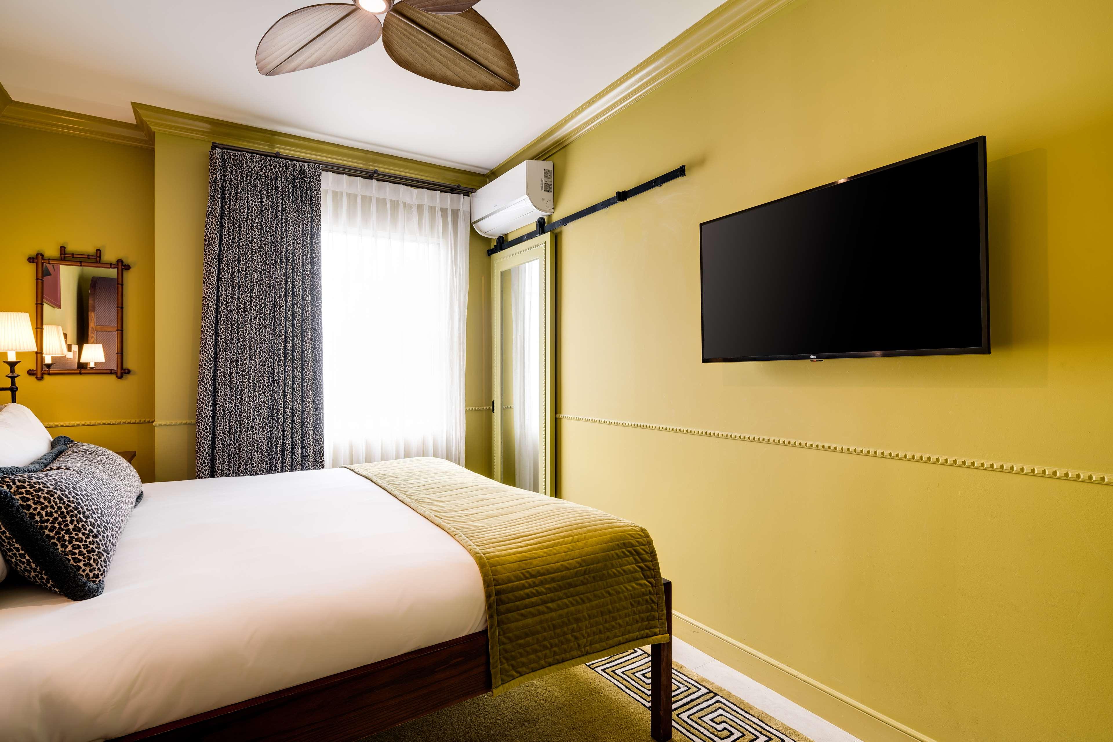 Double King Size Bed