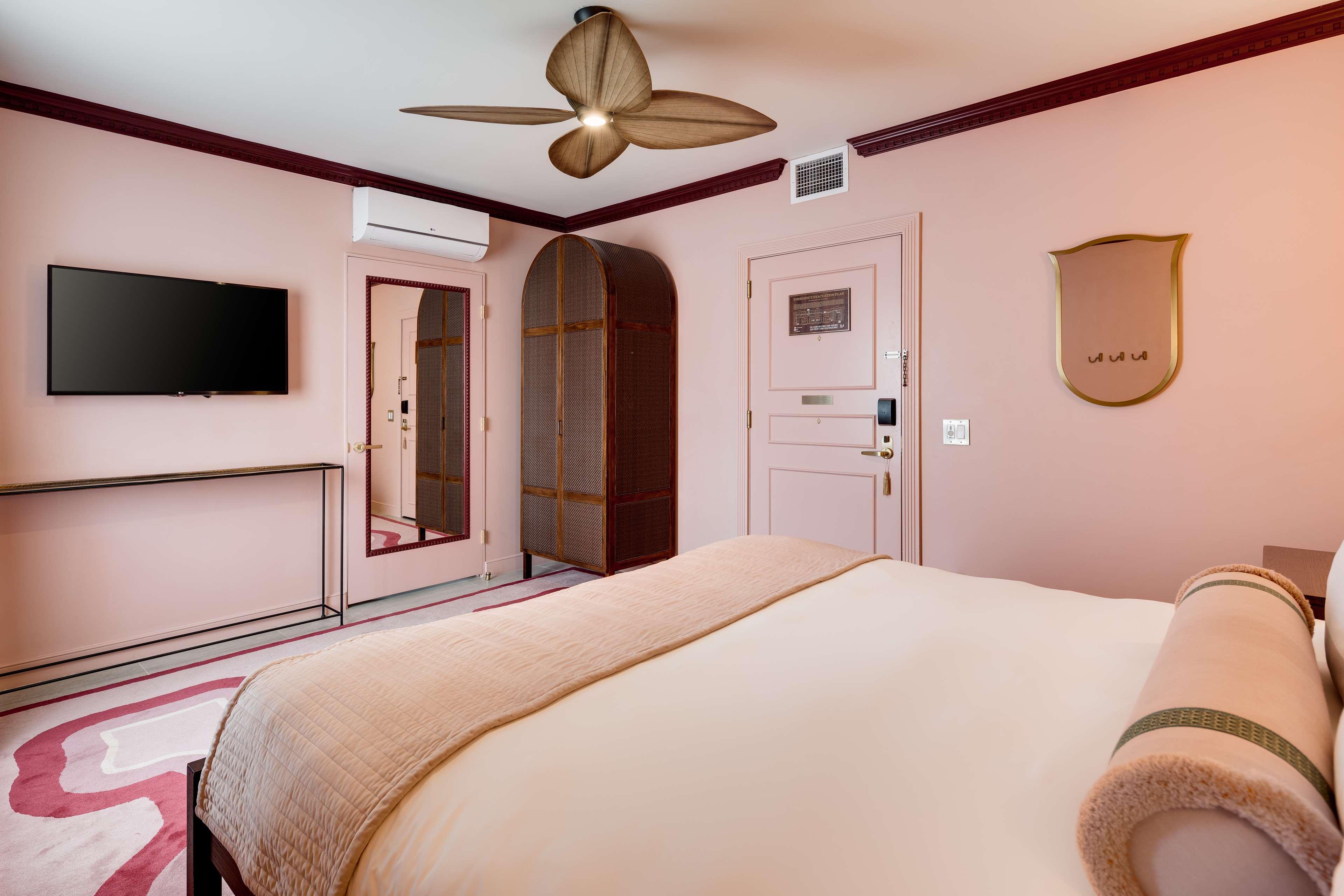 Double King Size Bed