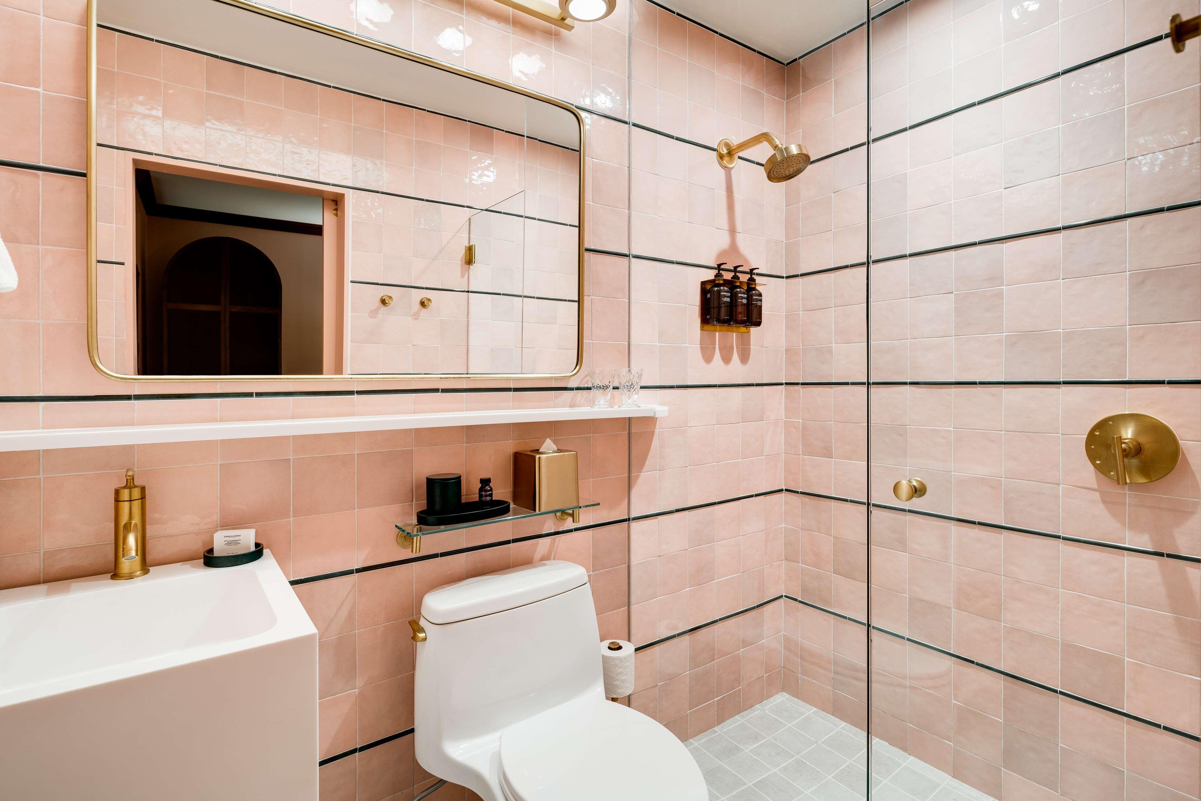 Villa Deluxe King Bed