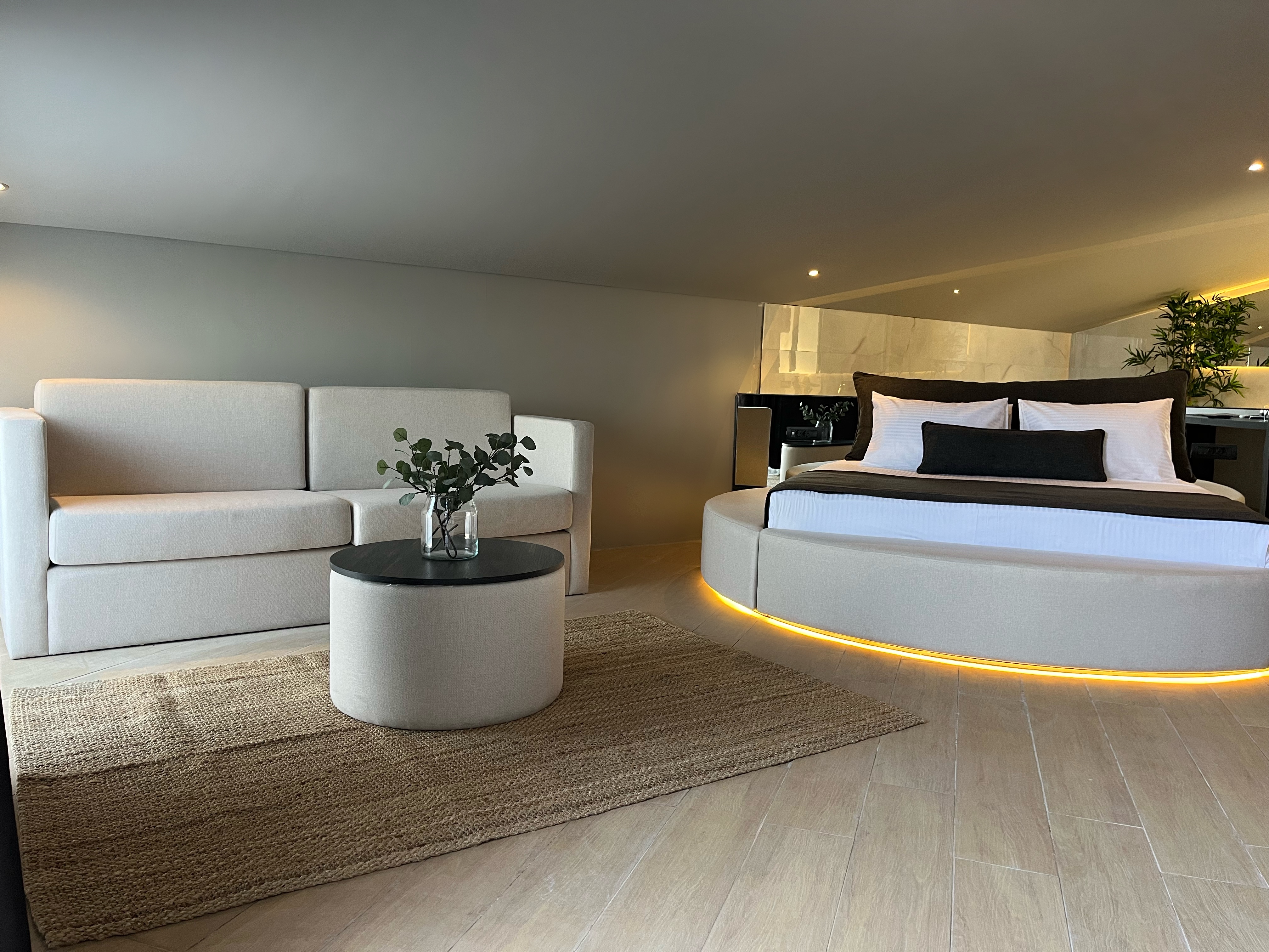 Suite with Jacuzzi with Views