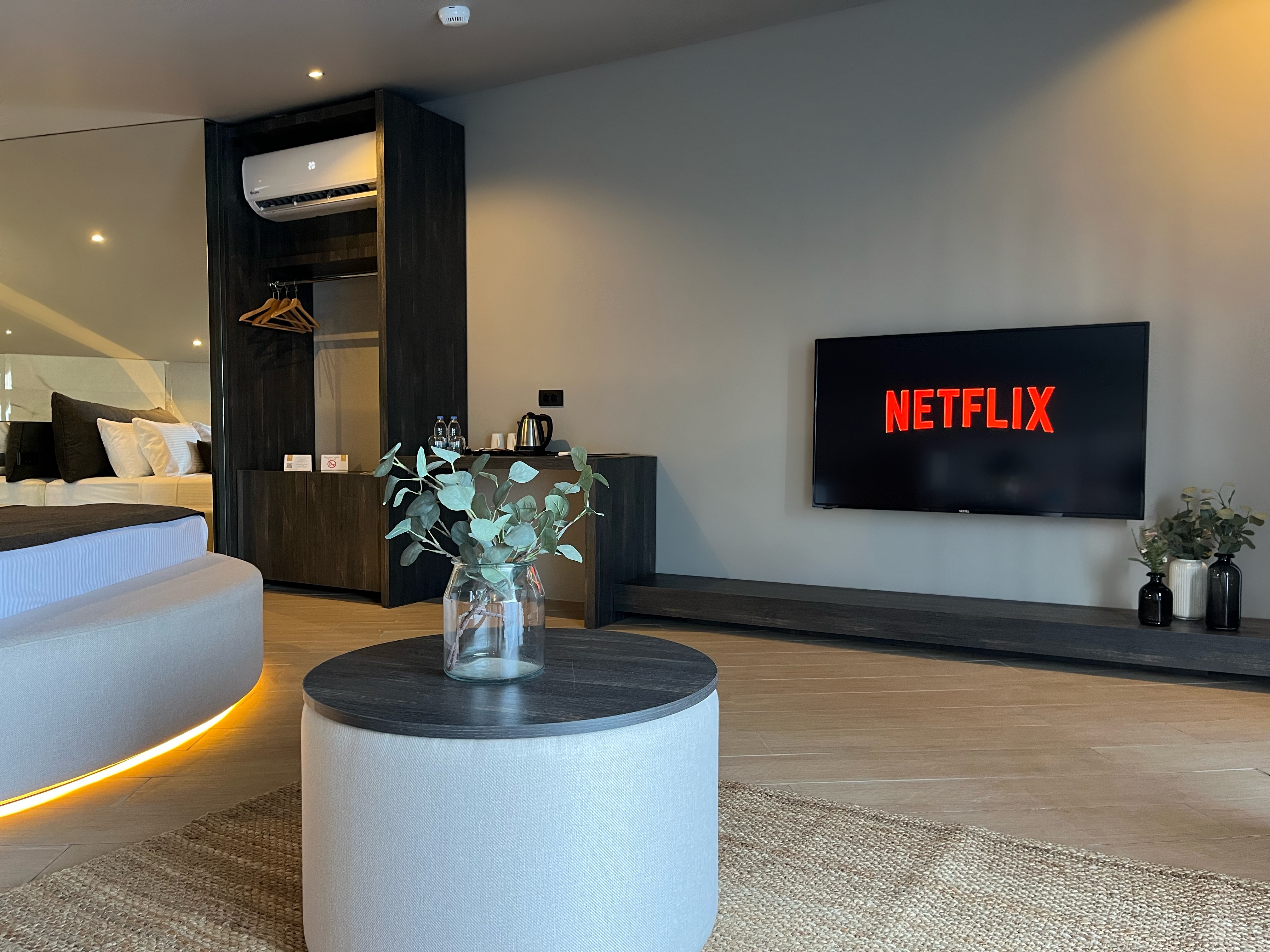 Suite with Jacuzzi with Views