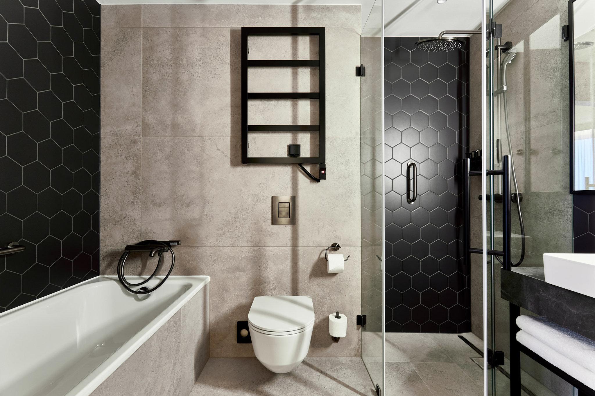 Double Queen Size Bed