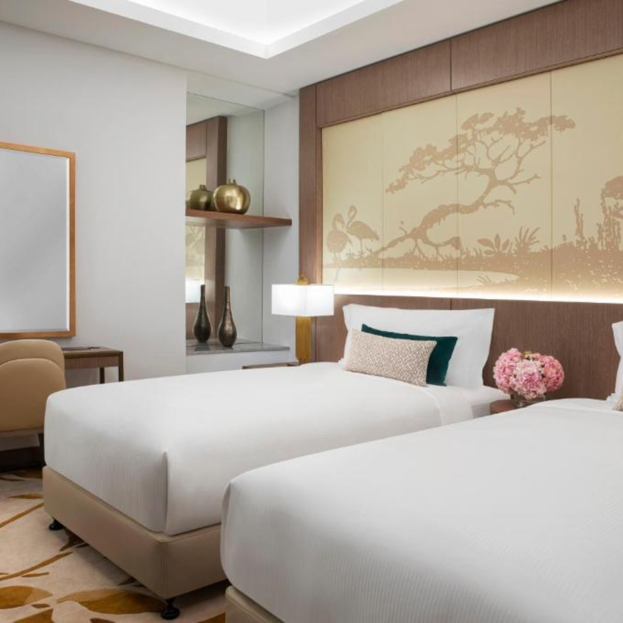 Suite Pool View One Bedroom