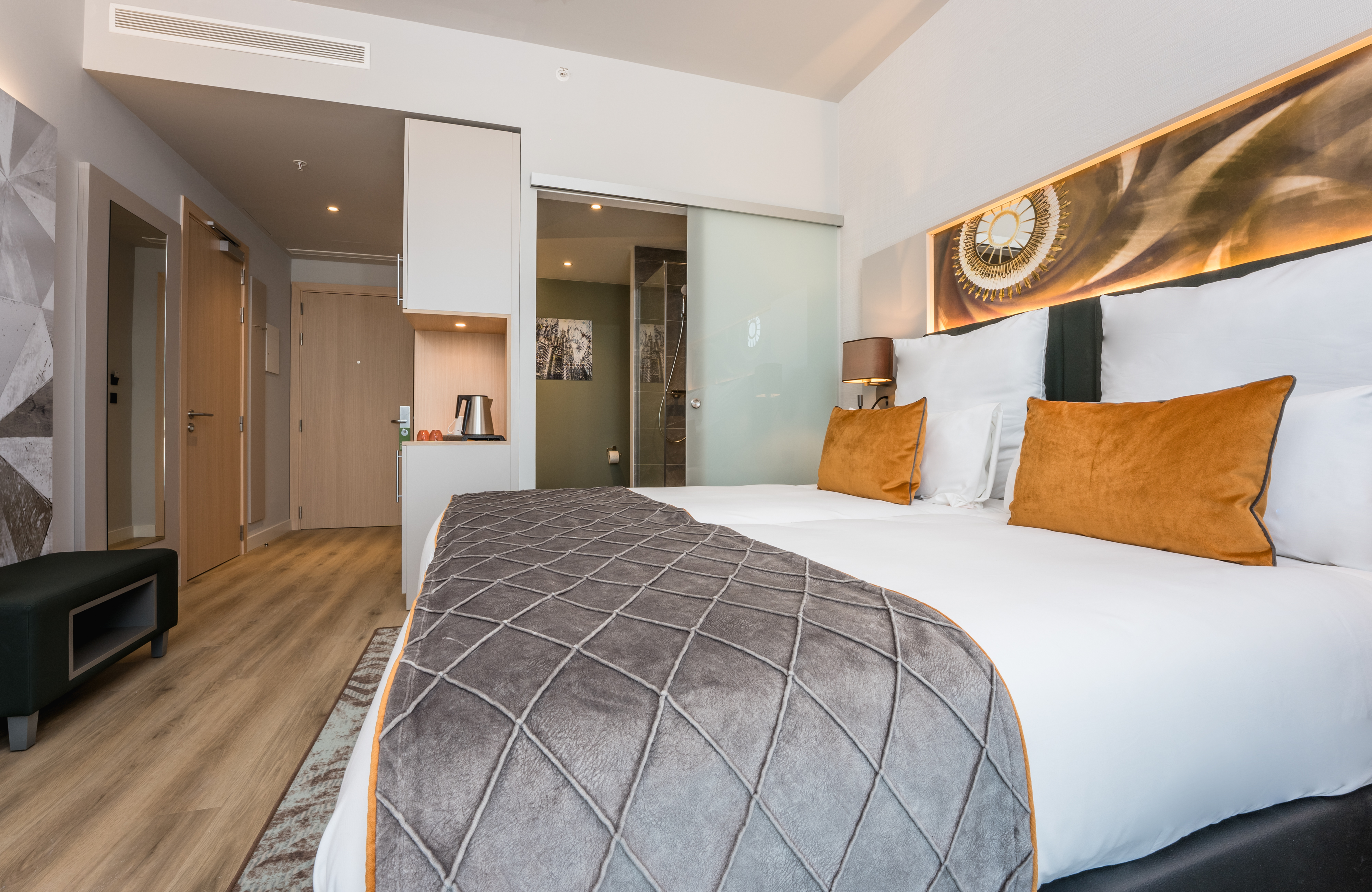 Family Room Capacity 3