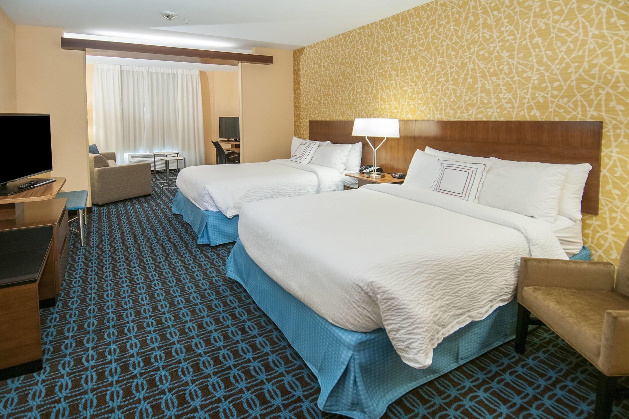 Suite Two Queen Beds