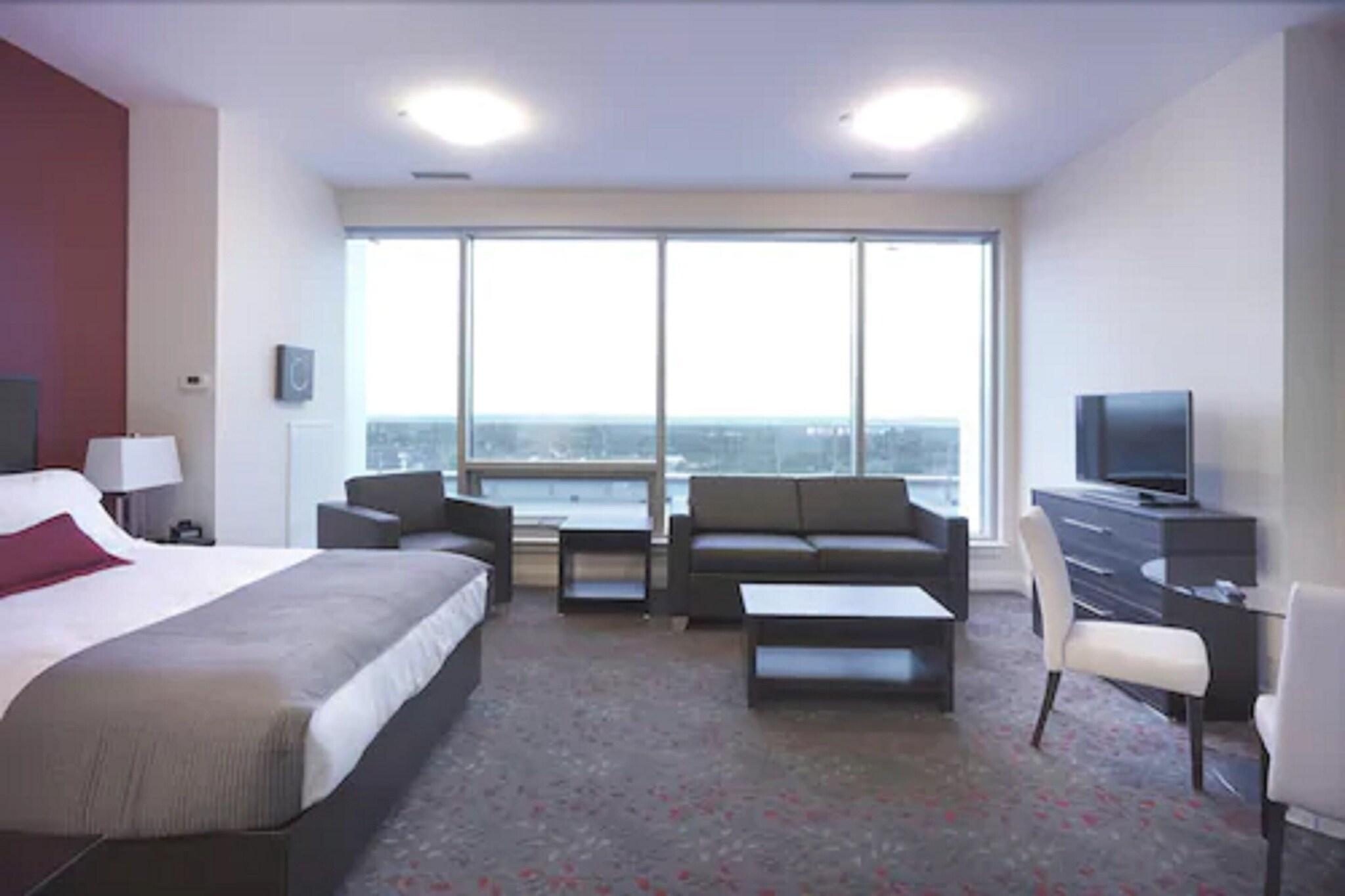 Studio Queen Size Bed