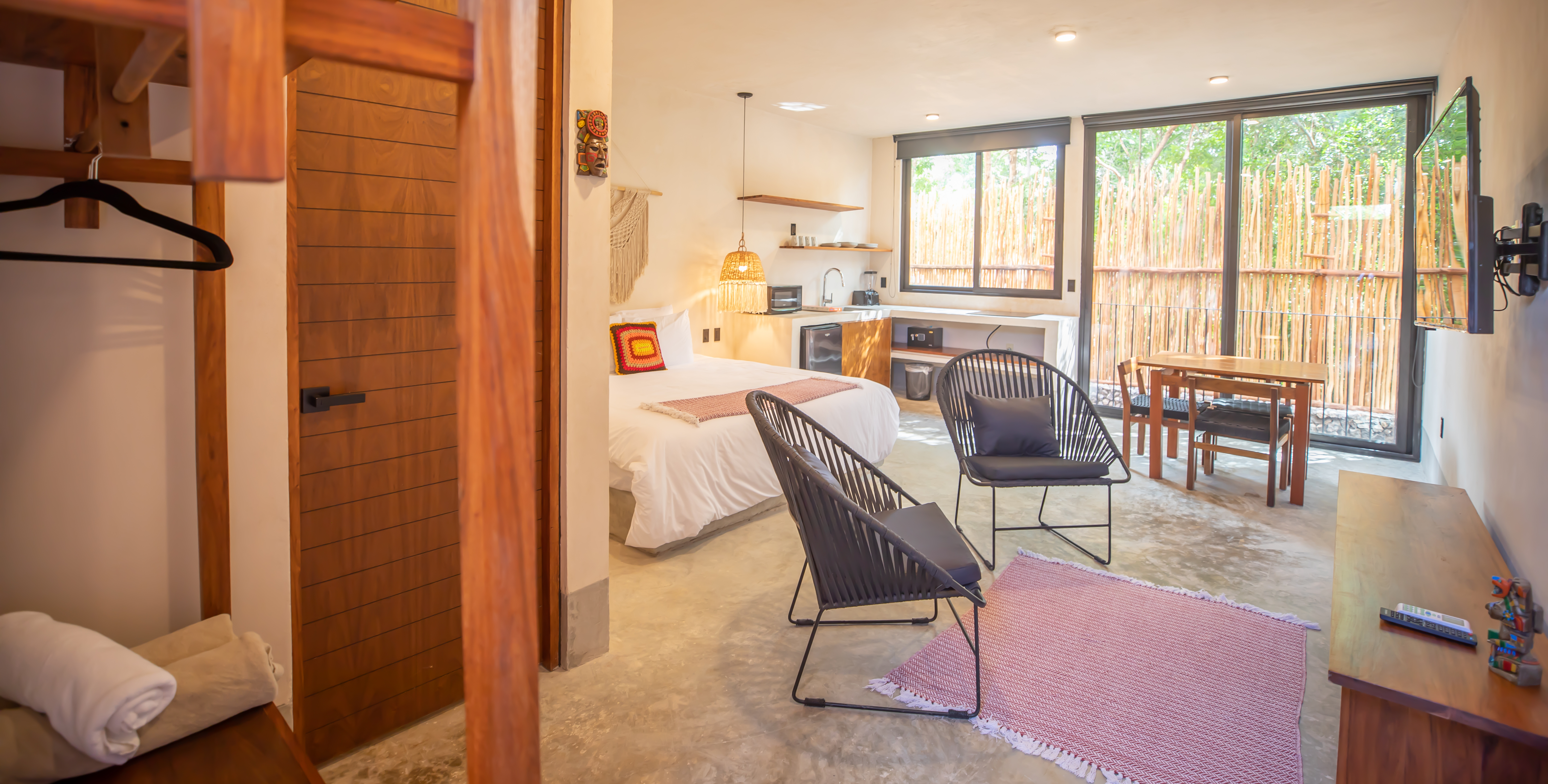 Studio King Size Bed