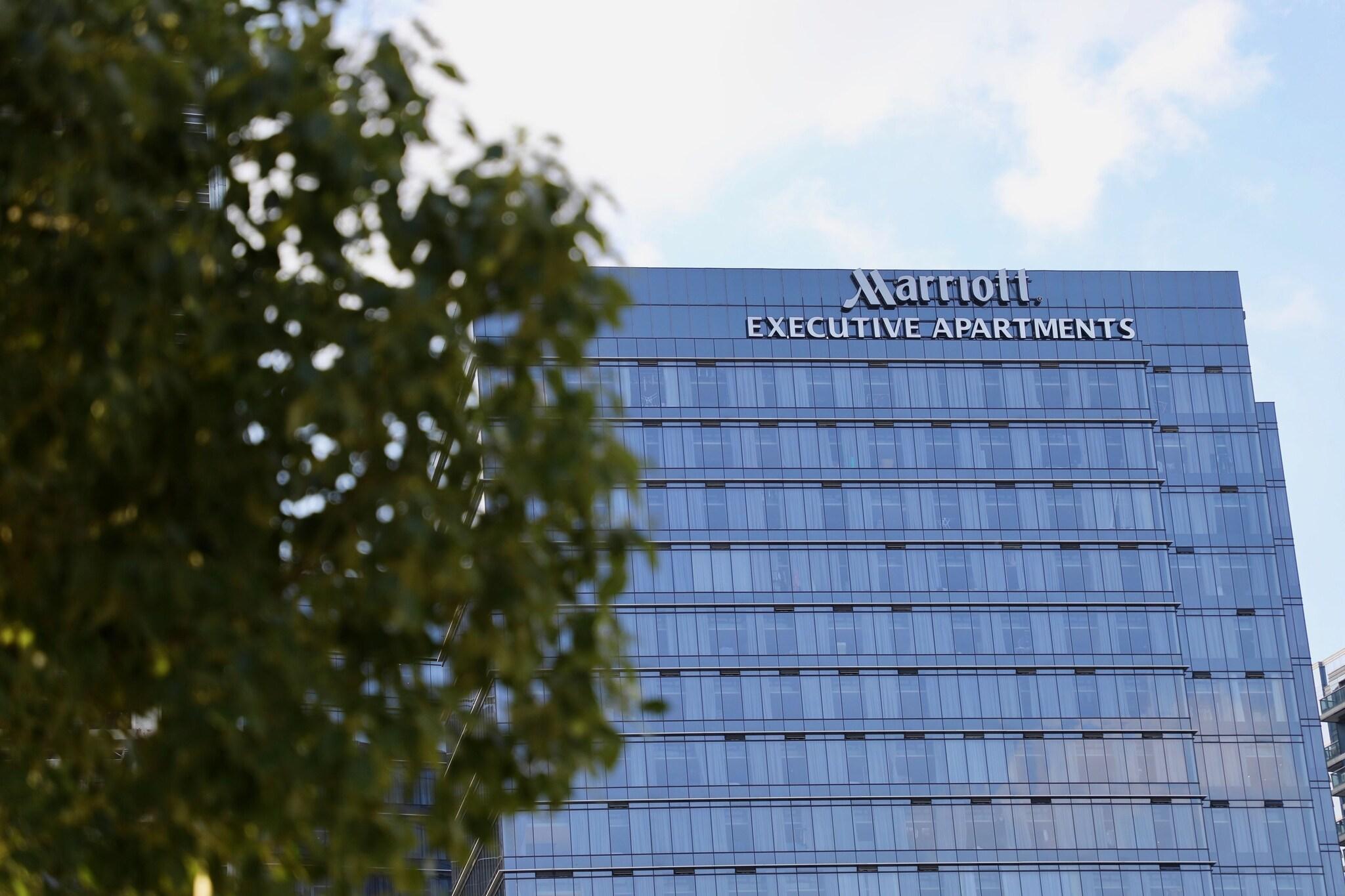 Studio Deluxe King Bed