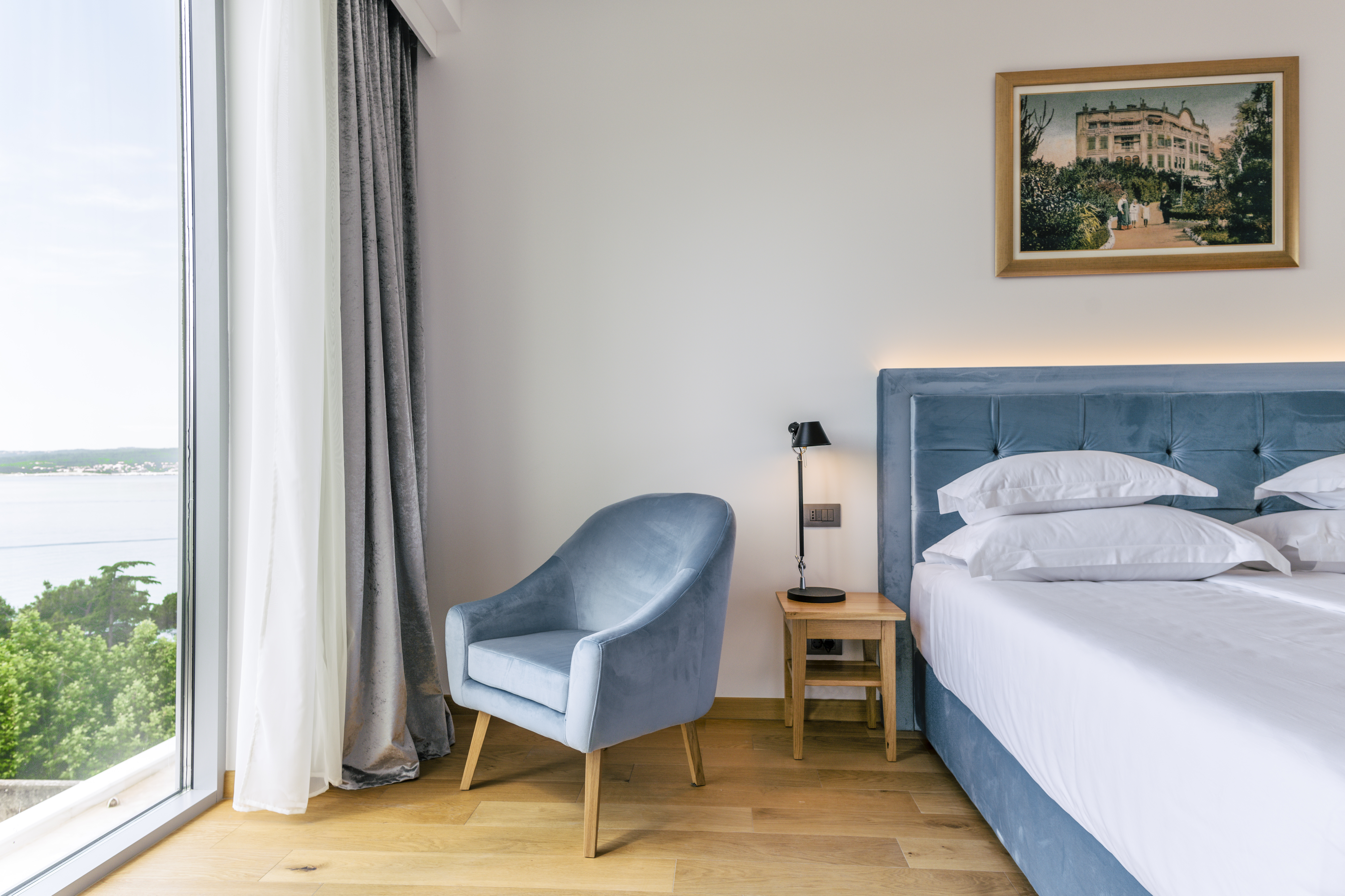 Double or Twin Deluxe Sea View