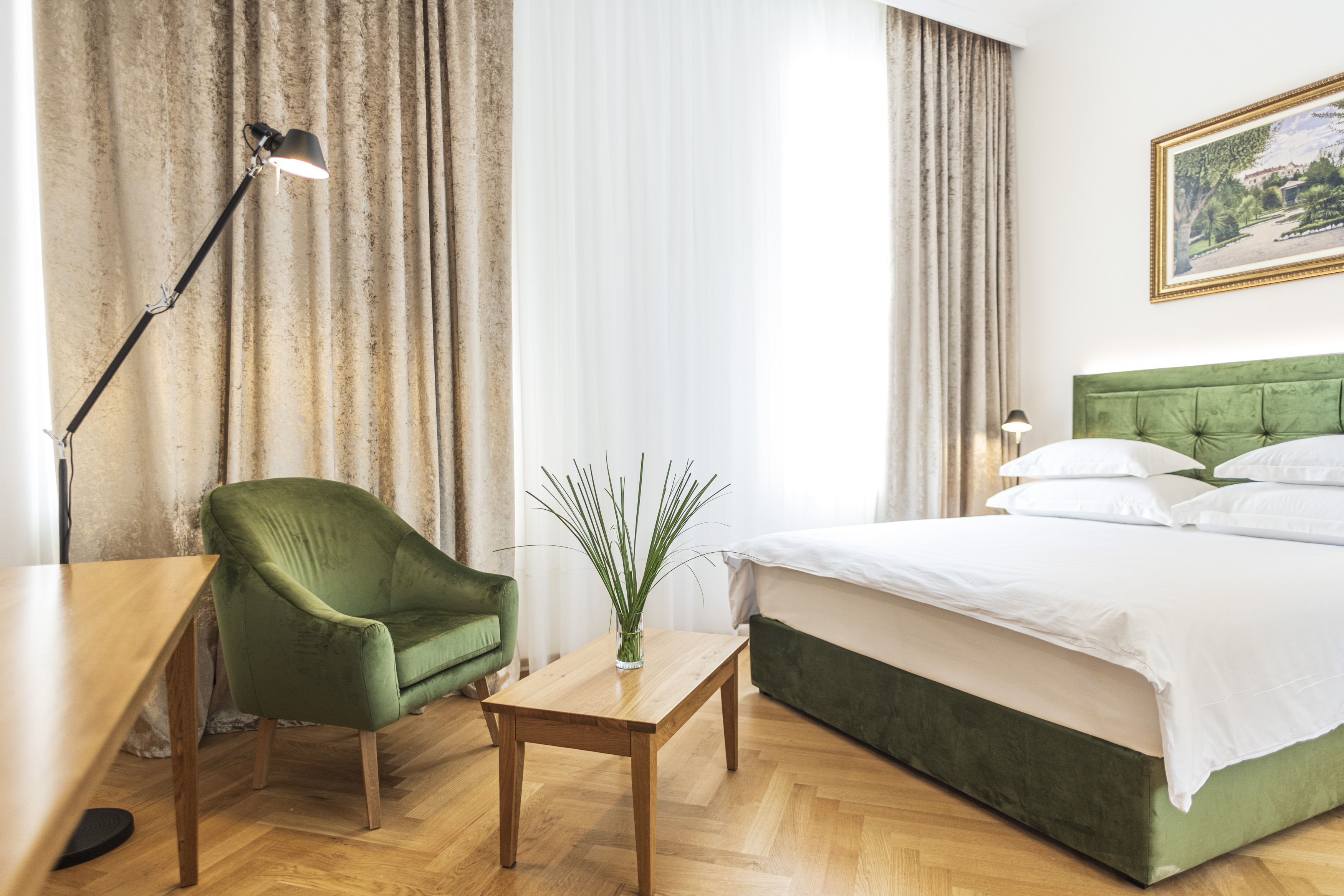 Double or Twin Deluxe Sea View