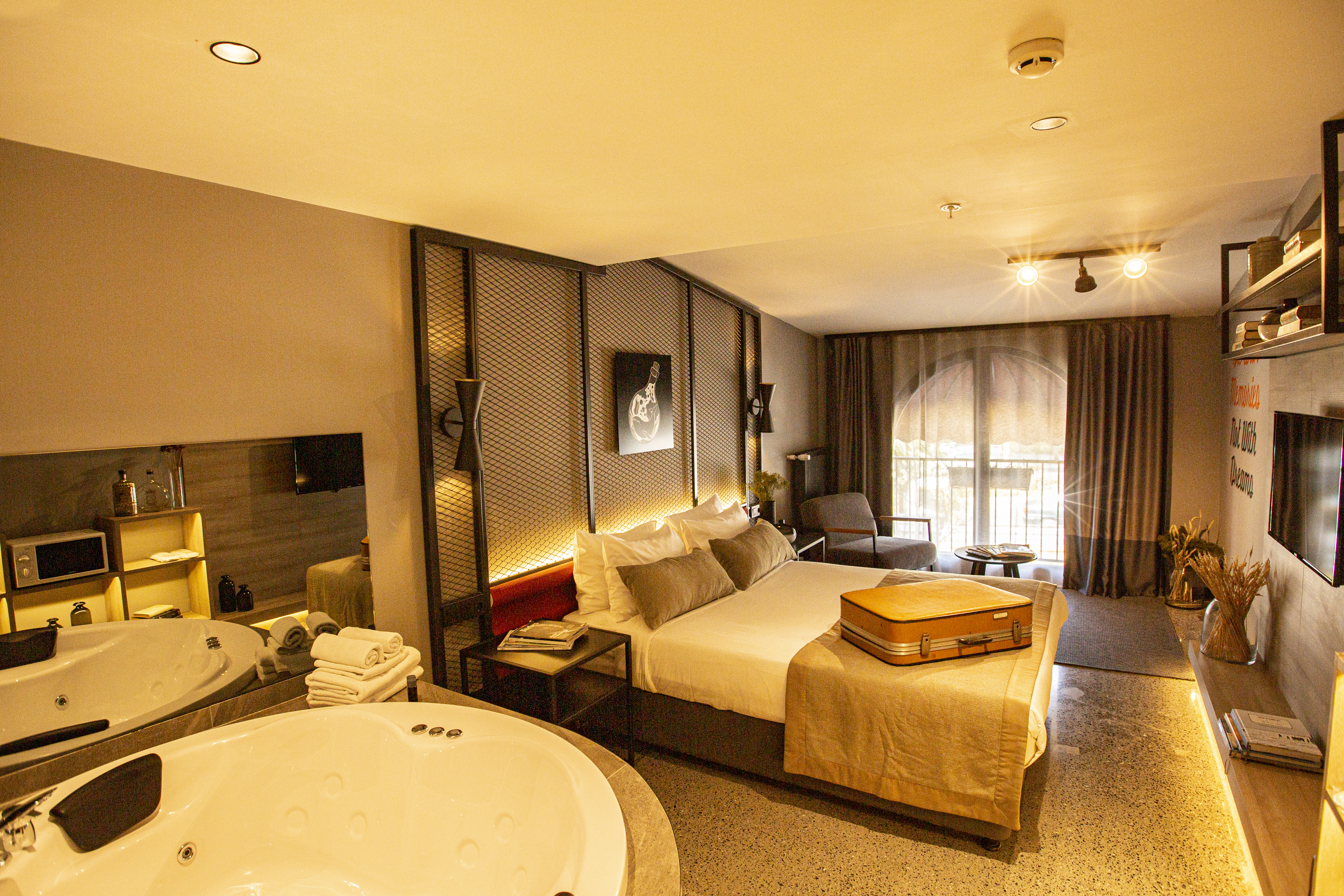 Junior Suite with Jacuzzi