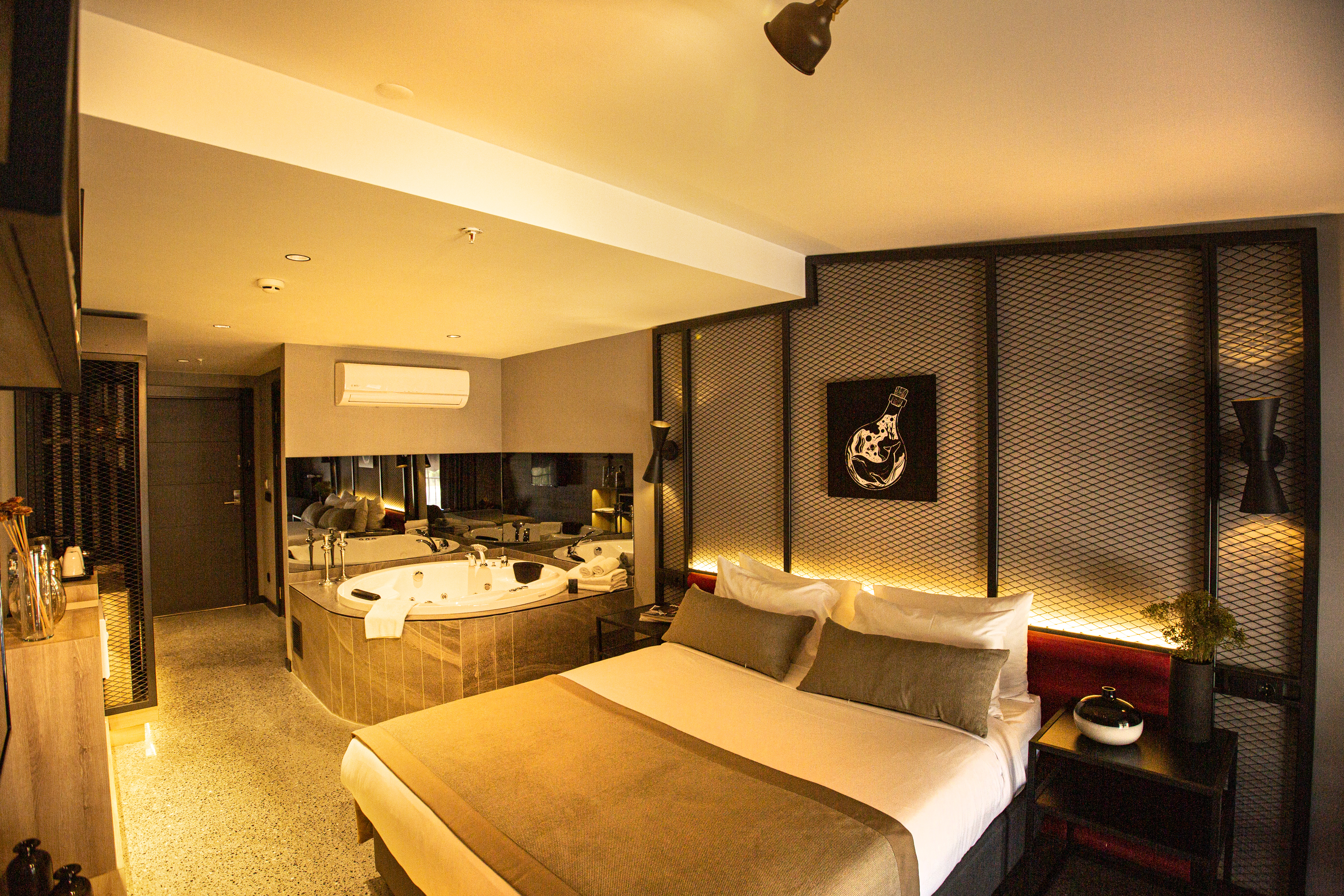 Junior Suite with Jacuzzi
