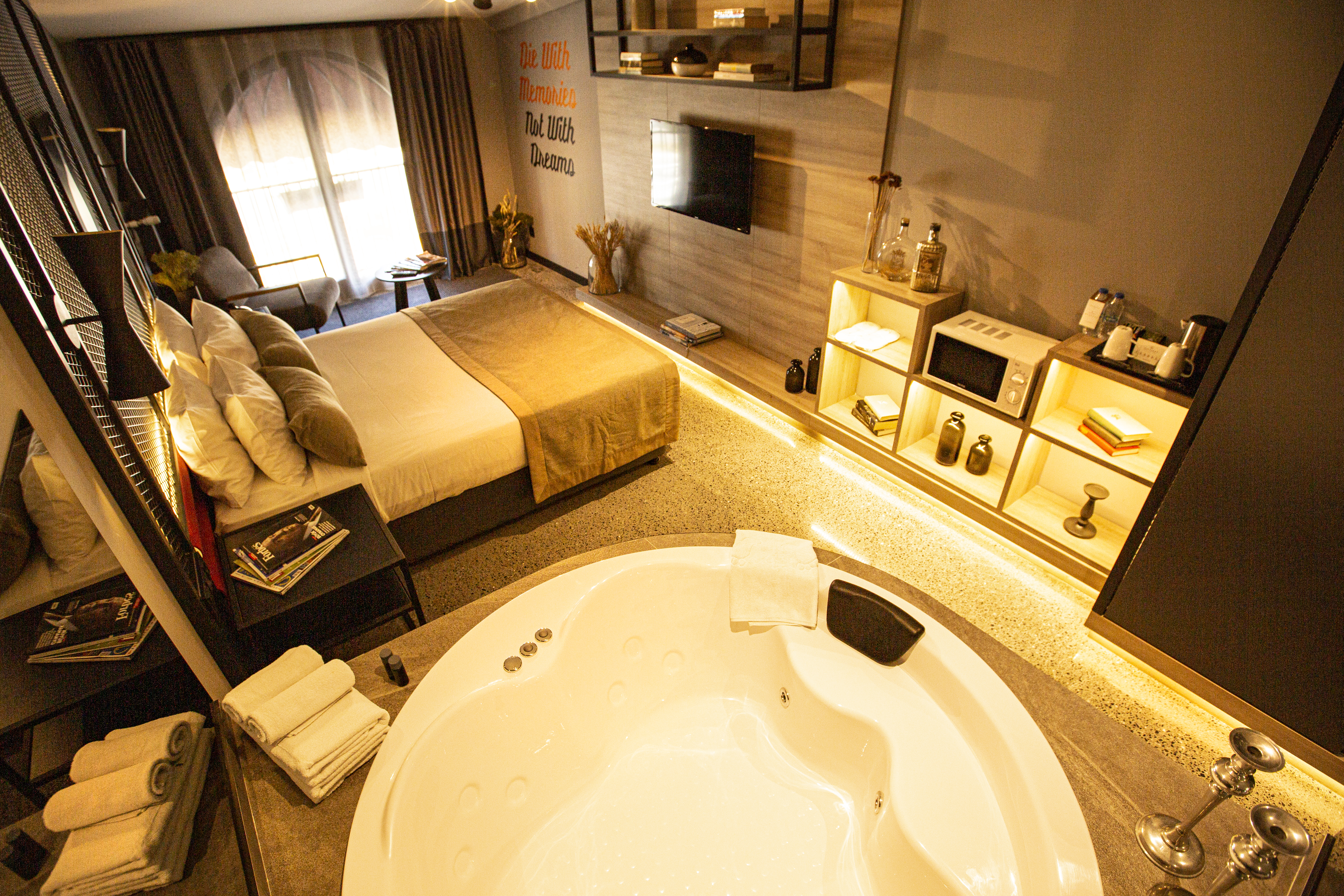 Junior Suite with Jacuzzi