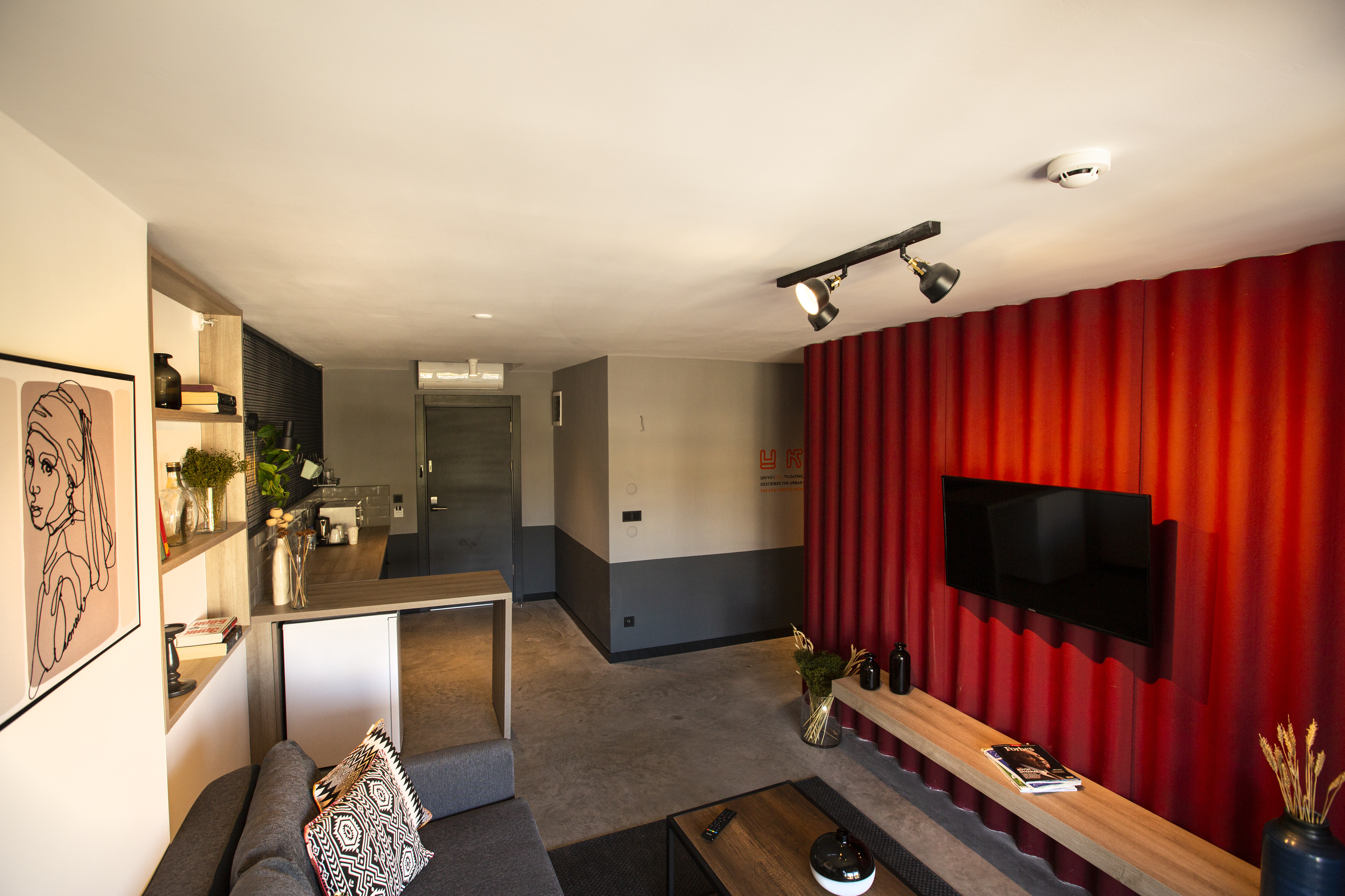 Apartment with Balcony