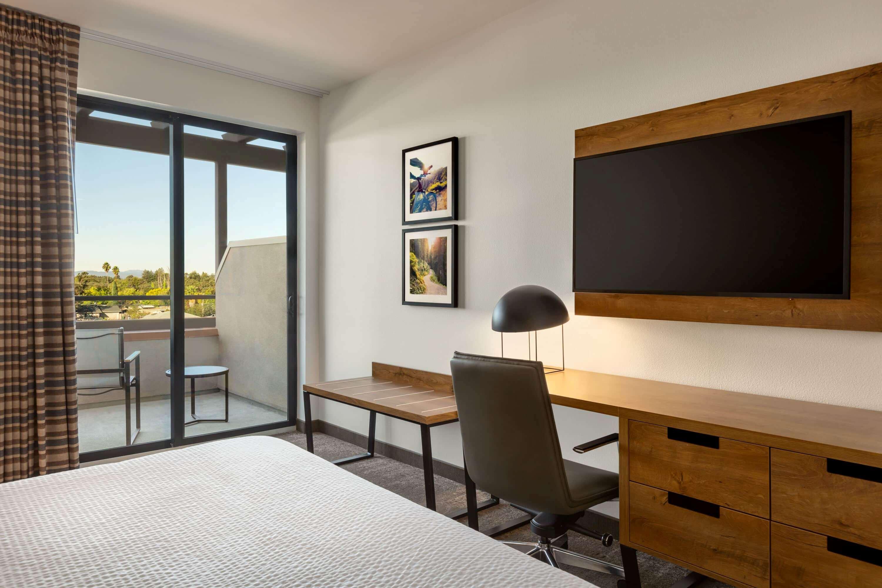 Studio King Size Bed