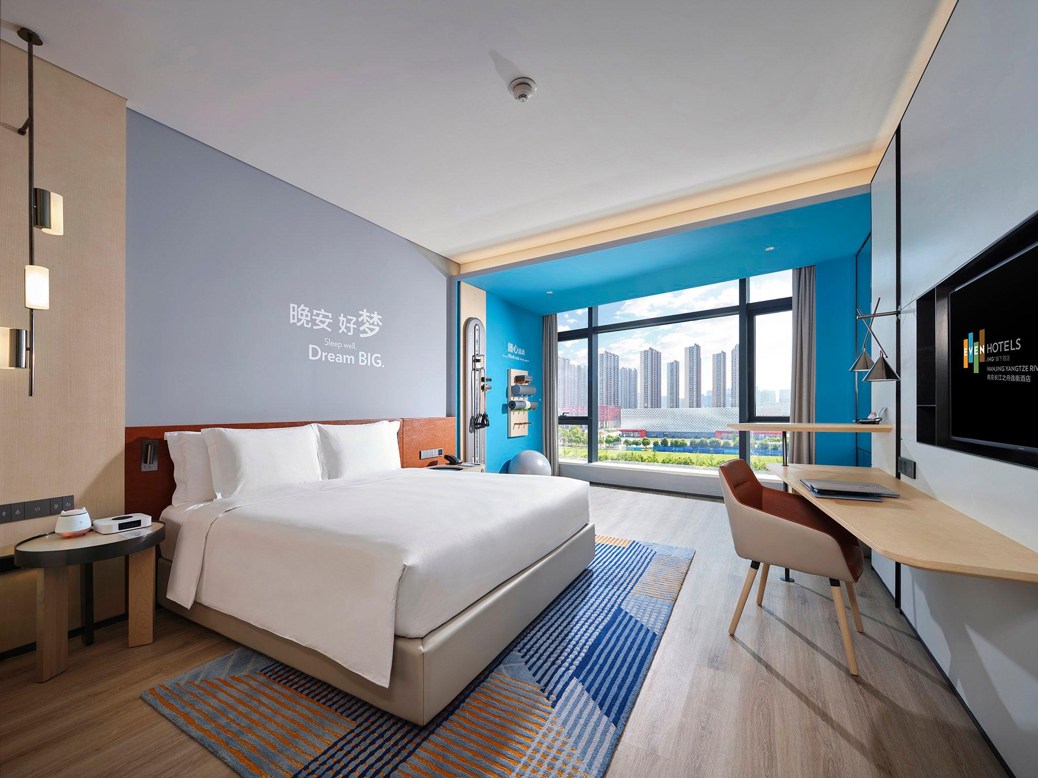 Double King Size Bed