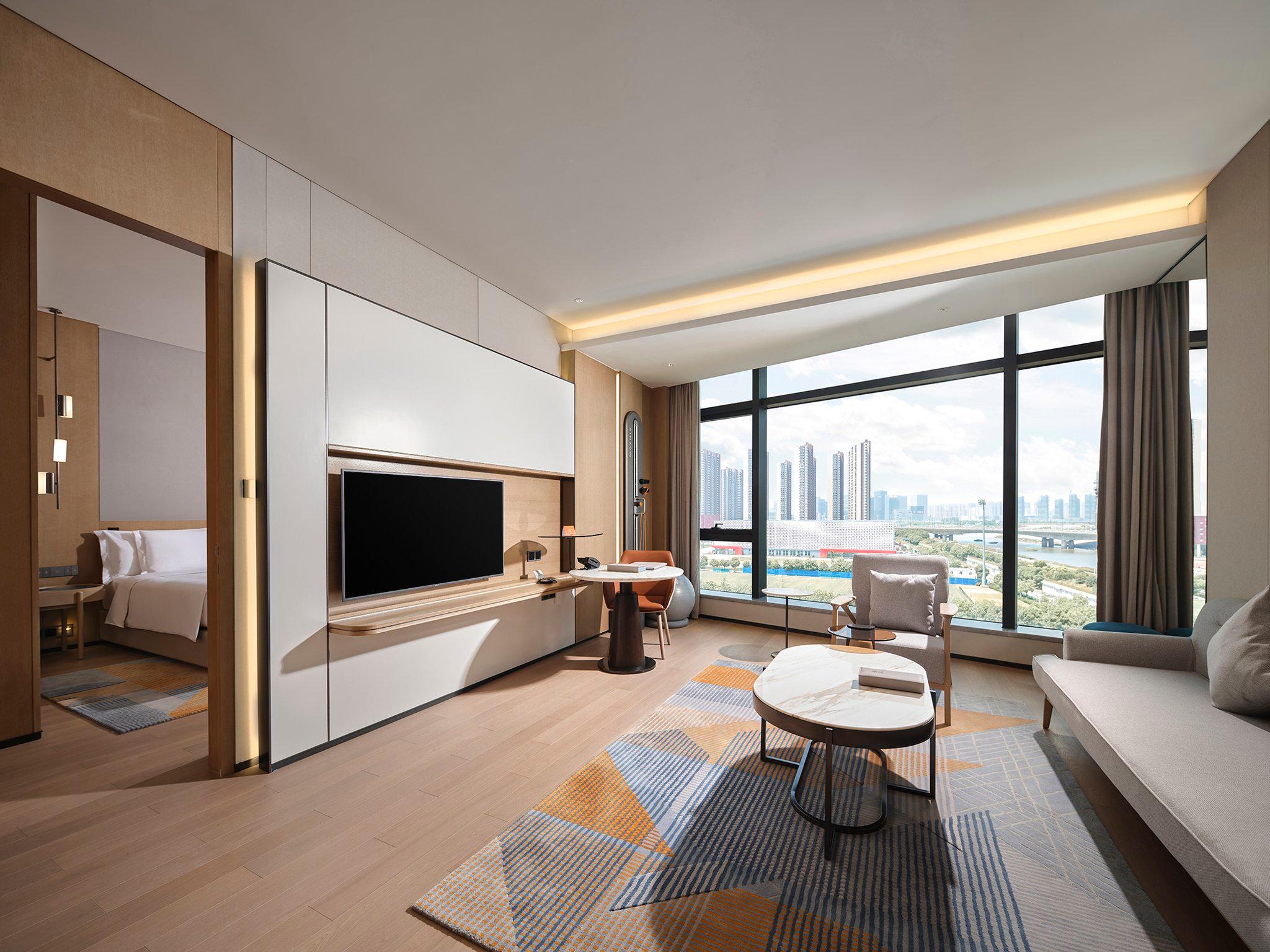 Suite with Views