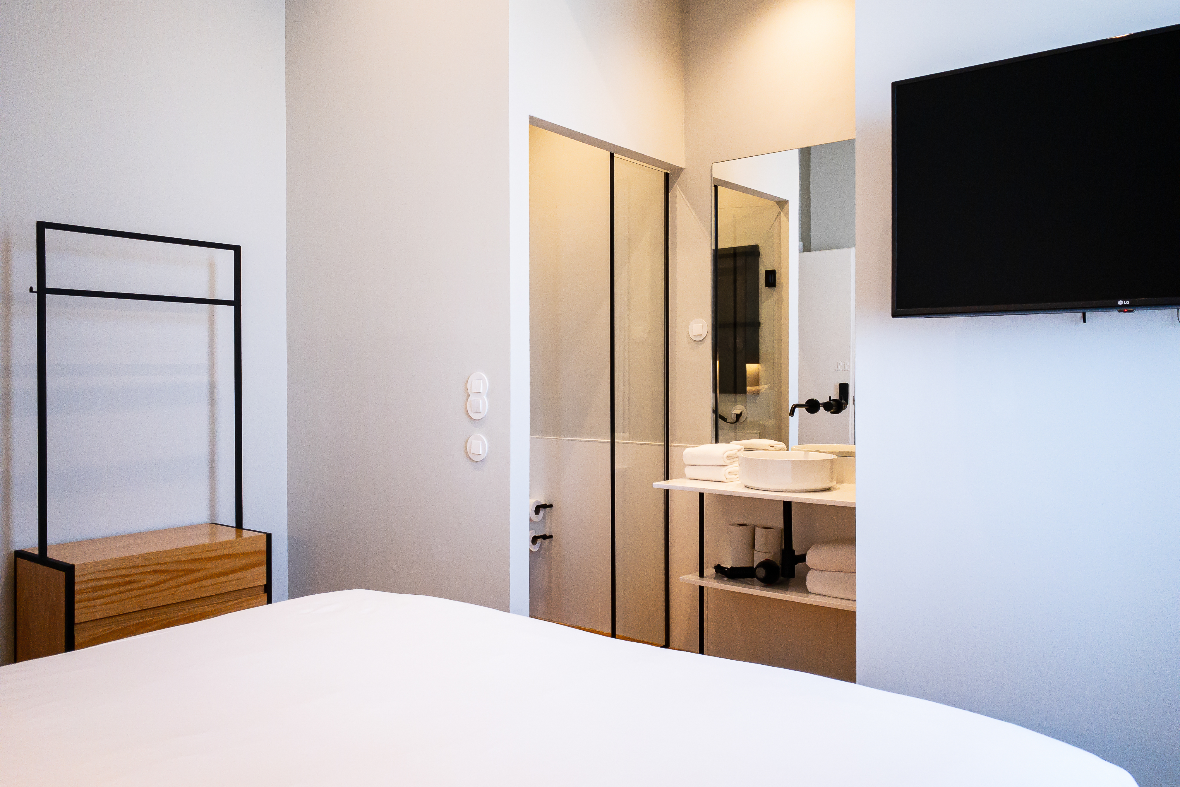 Double or Twin Standard