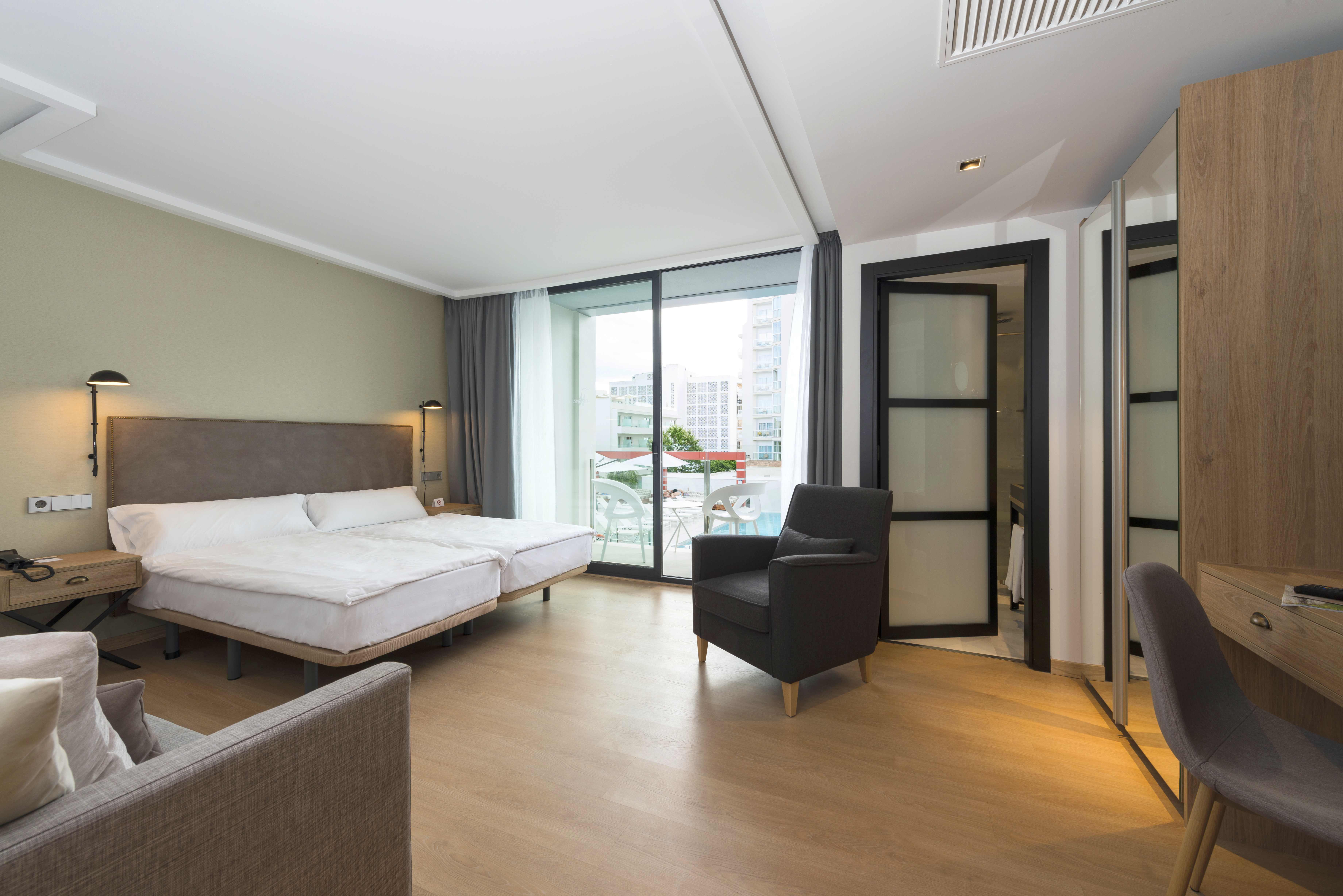 Double or Twin with Balcony