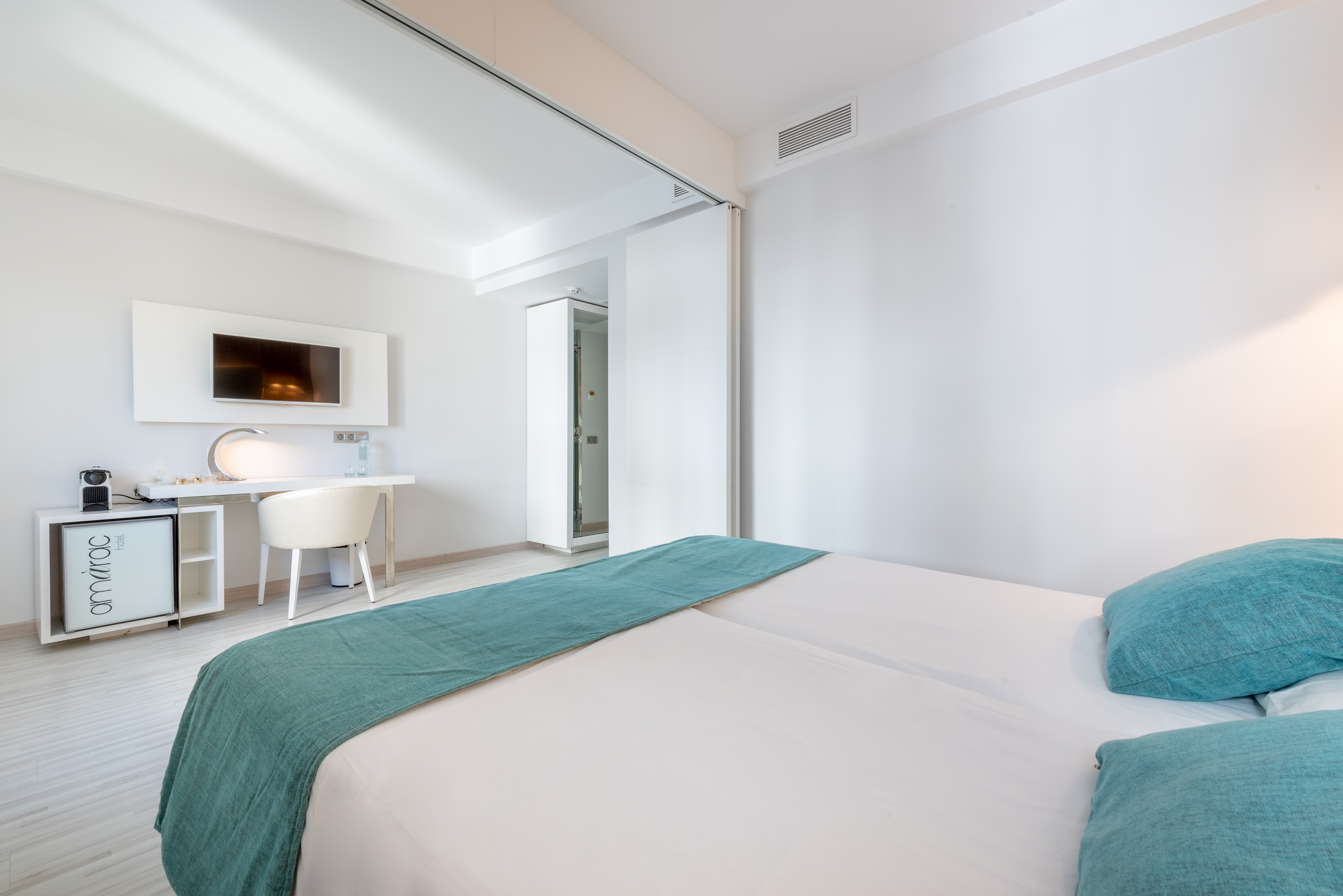 Double or Twin Standard