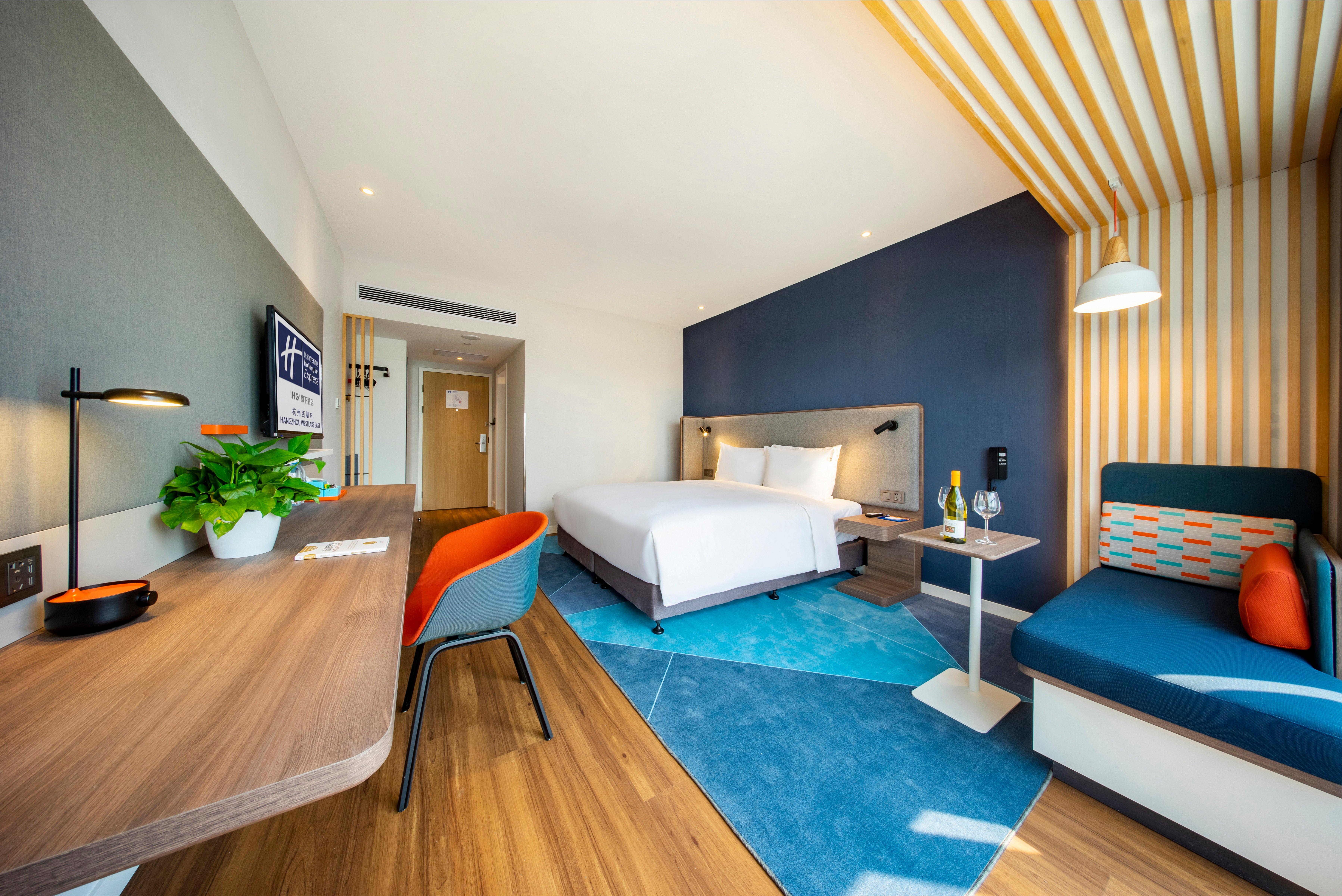 Double King Size Bed