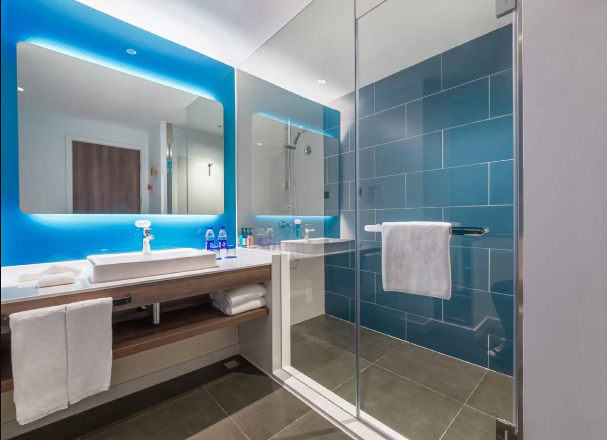 Double King Size Bed