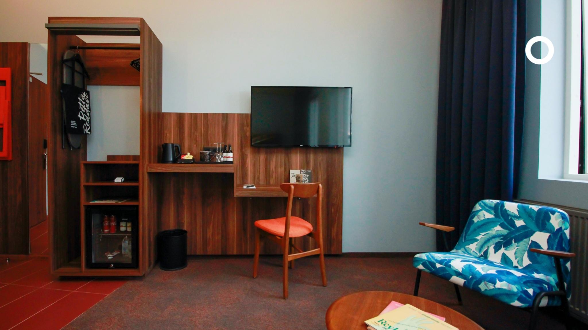 Double or Twin Standard