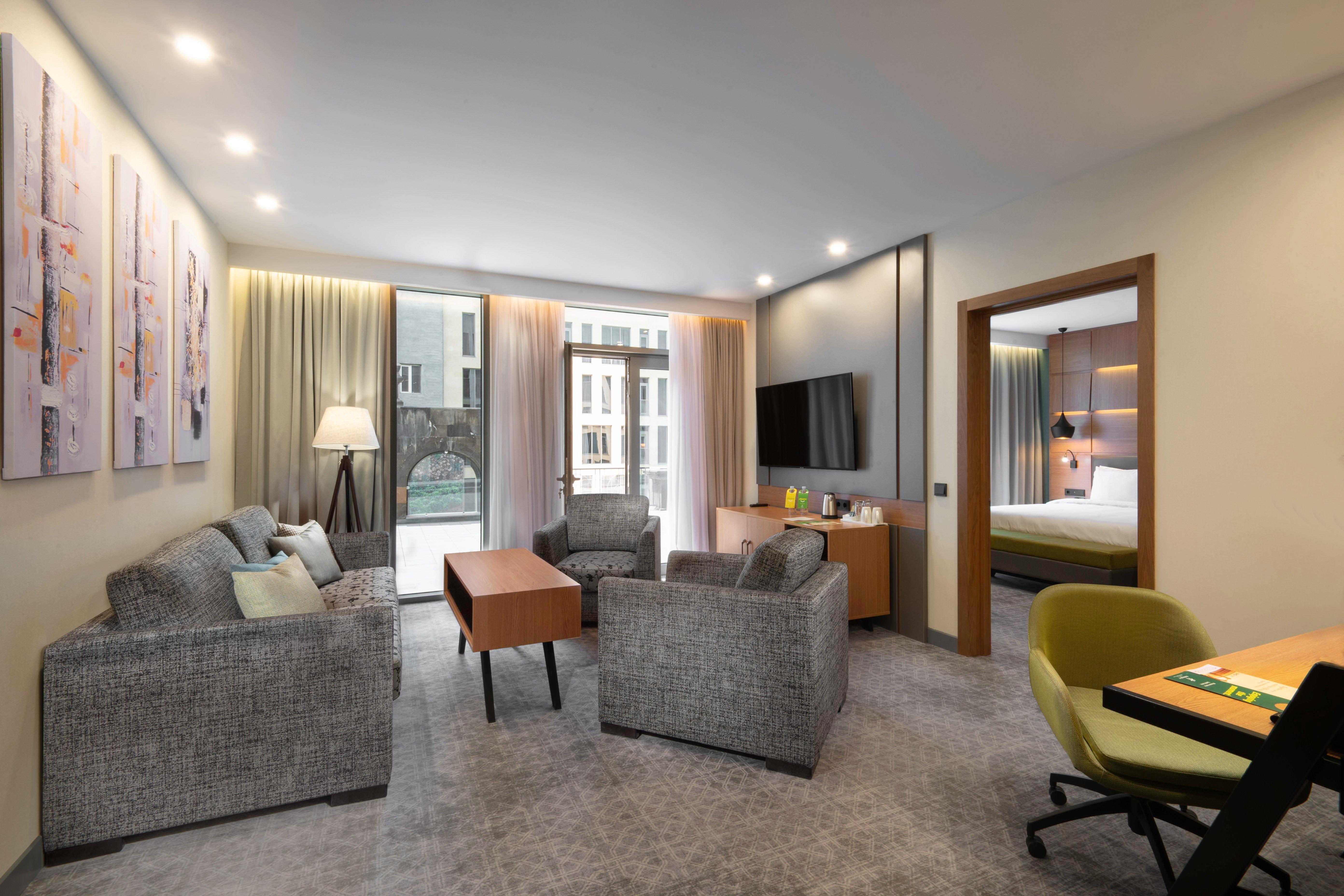 Suite King Bed One Bedroom 