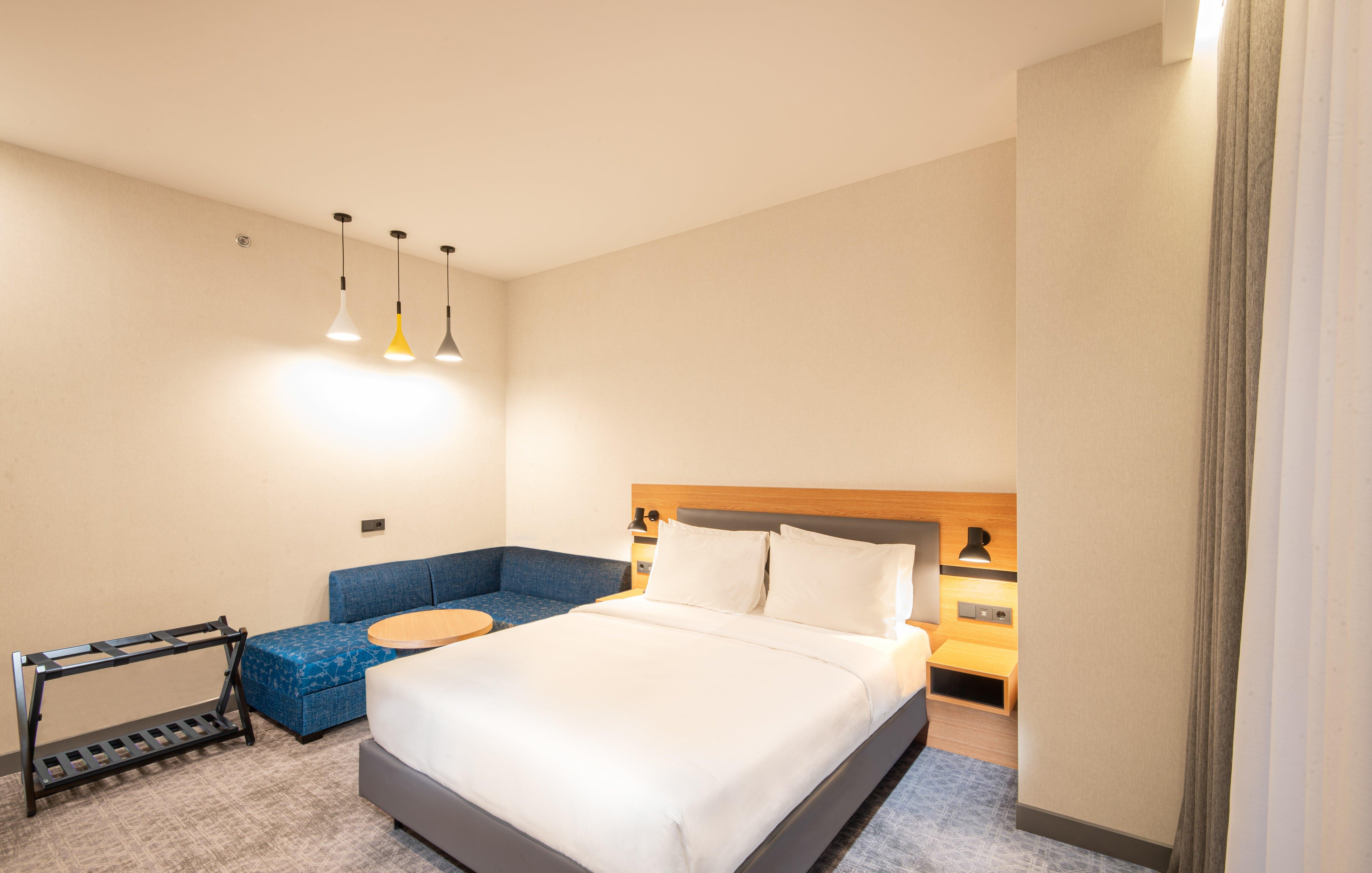 Double Queen Size Bed